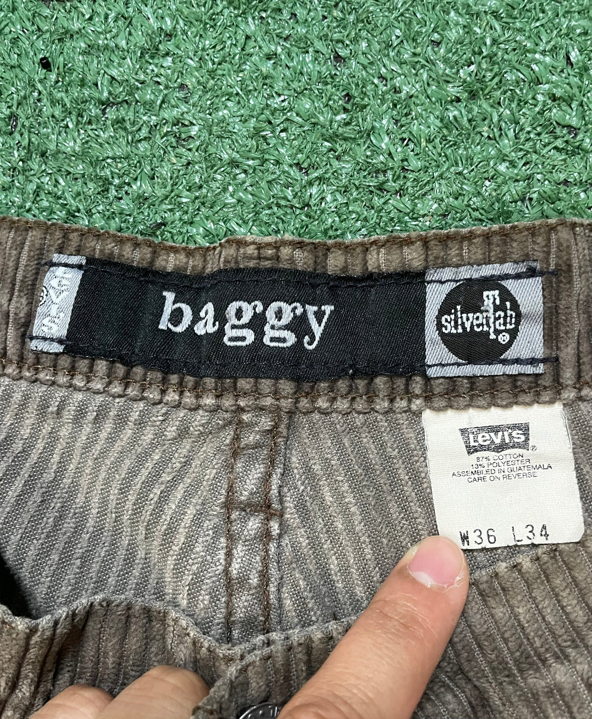 Vintage 1990s Levi’s silver tab brown corduroy jeans