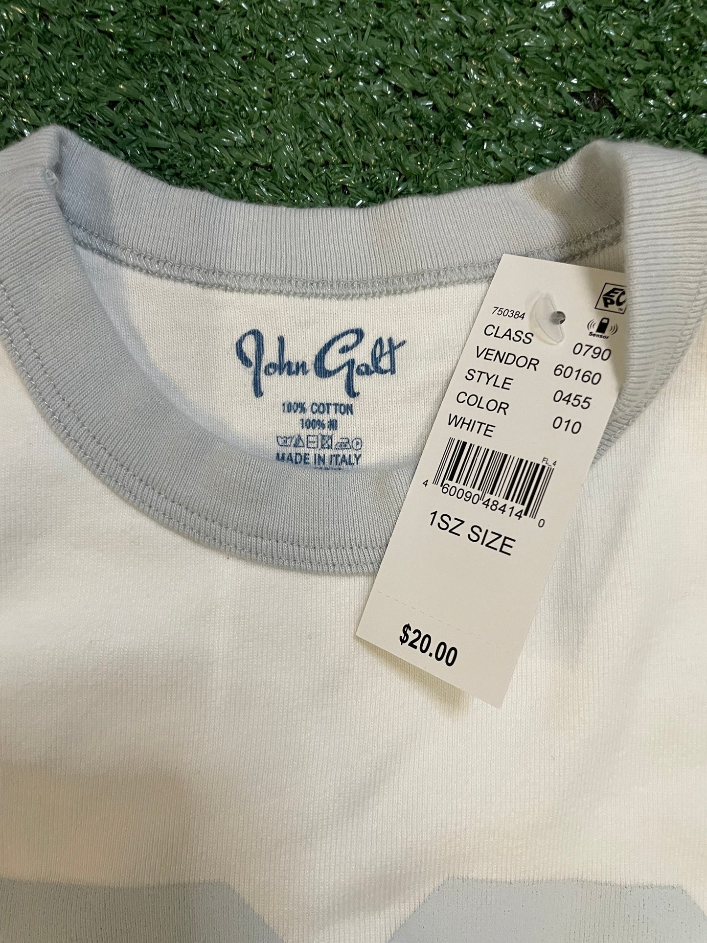 Brandy Melville/John Galt 23 white and light blue tee