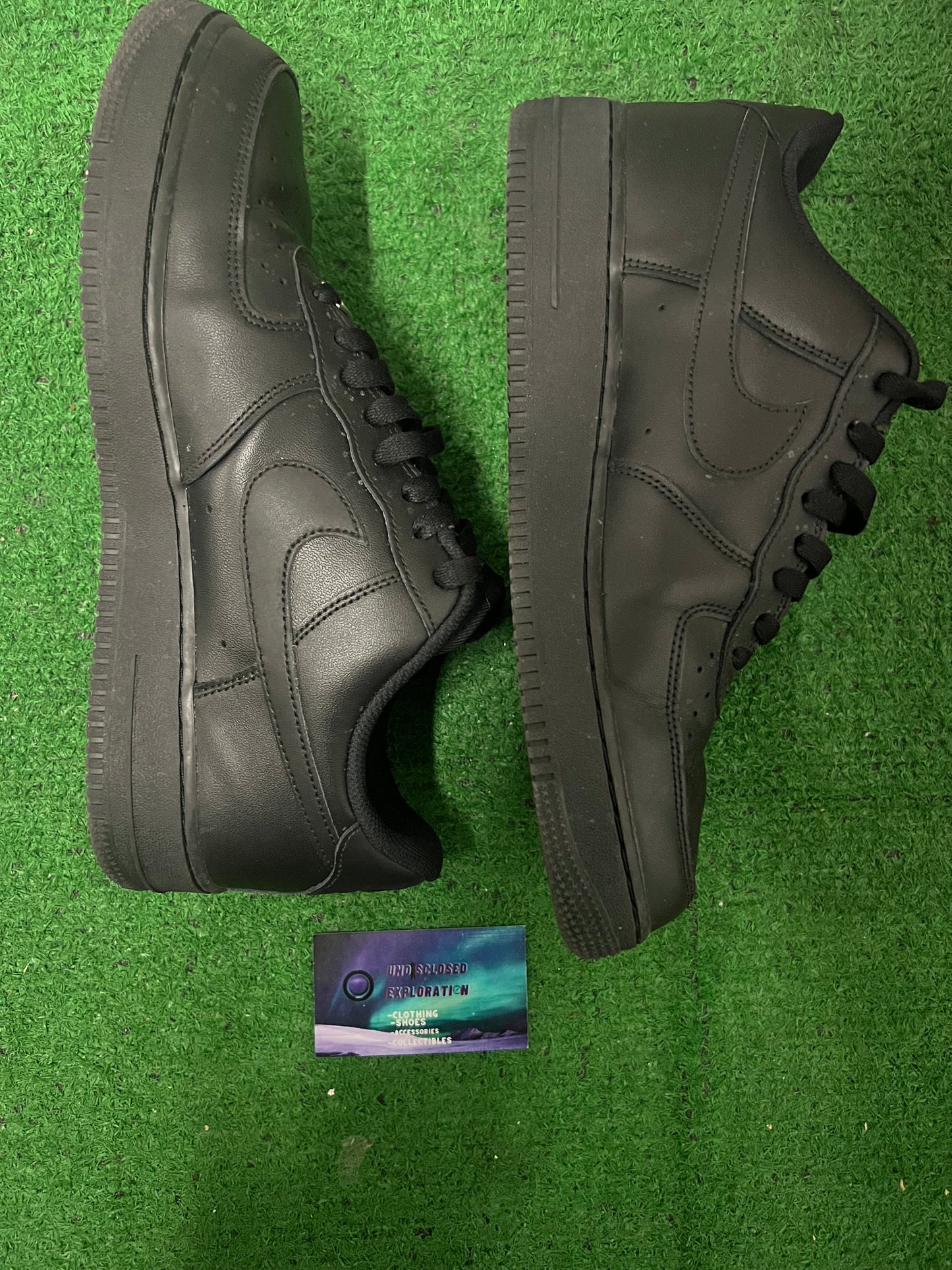Air Force 1 low black size 11.5men/13women
