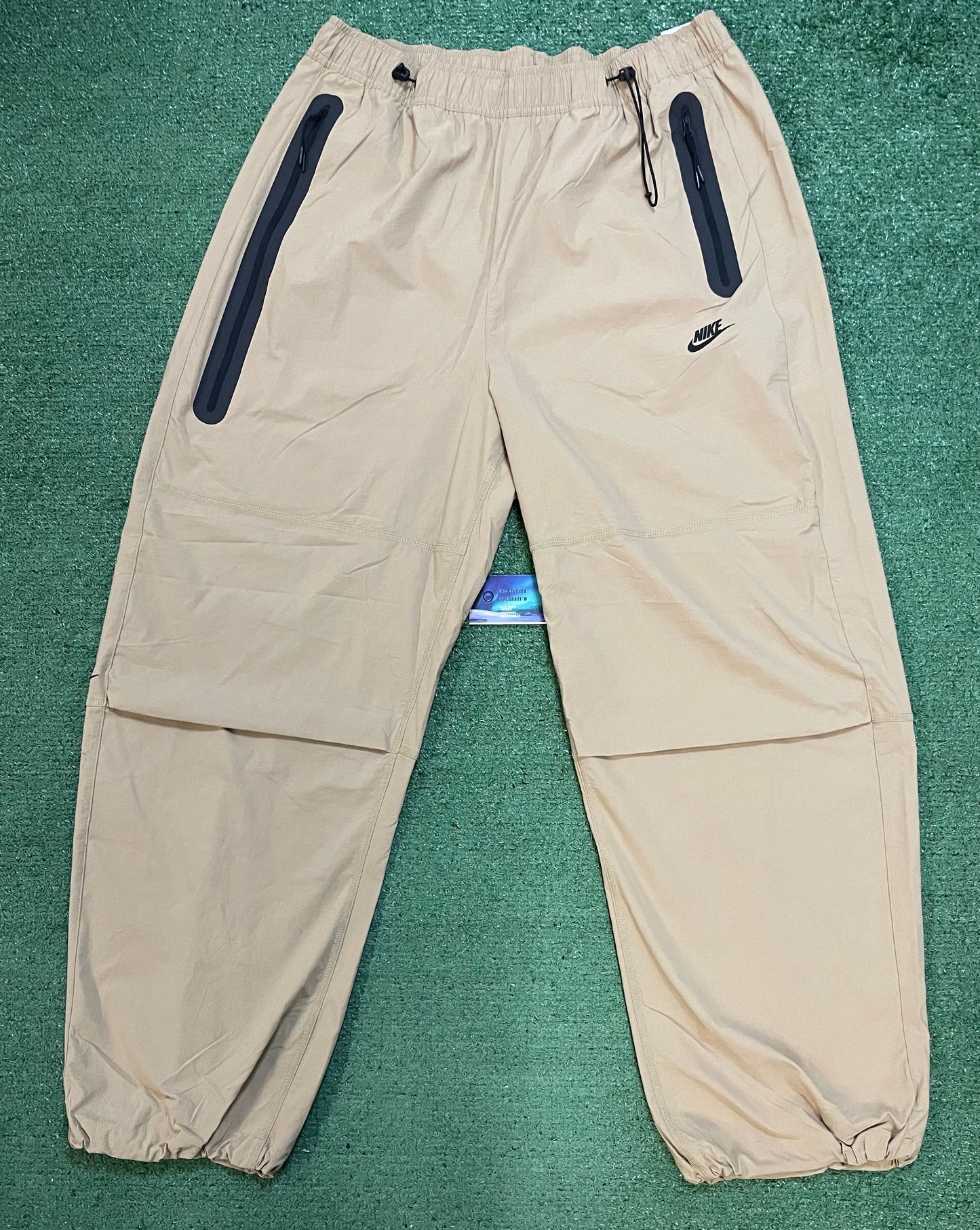 Nike Tech windbreaker beige sweatsuit
