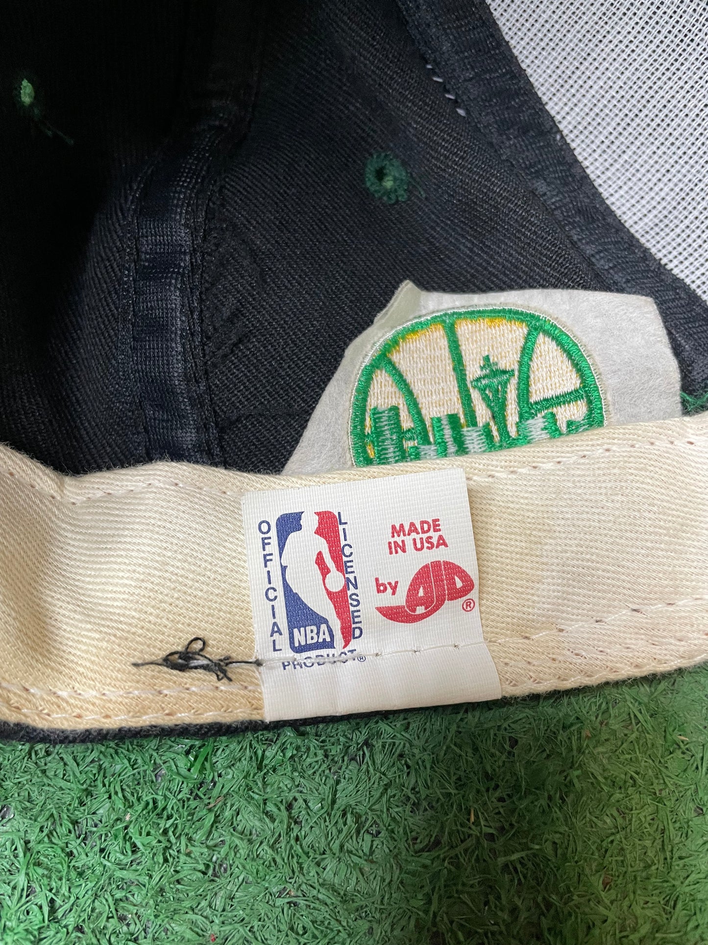 Vintage 1990s Seattle Sonics hat