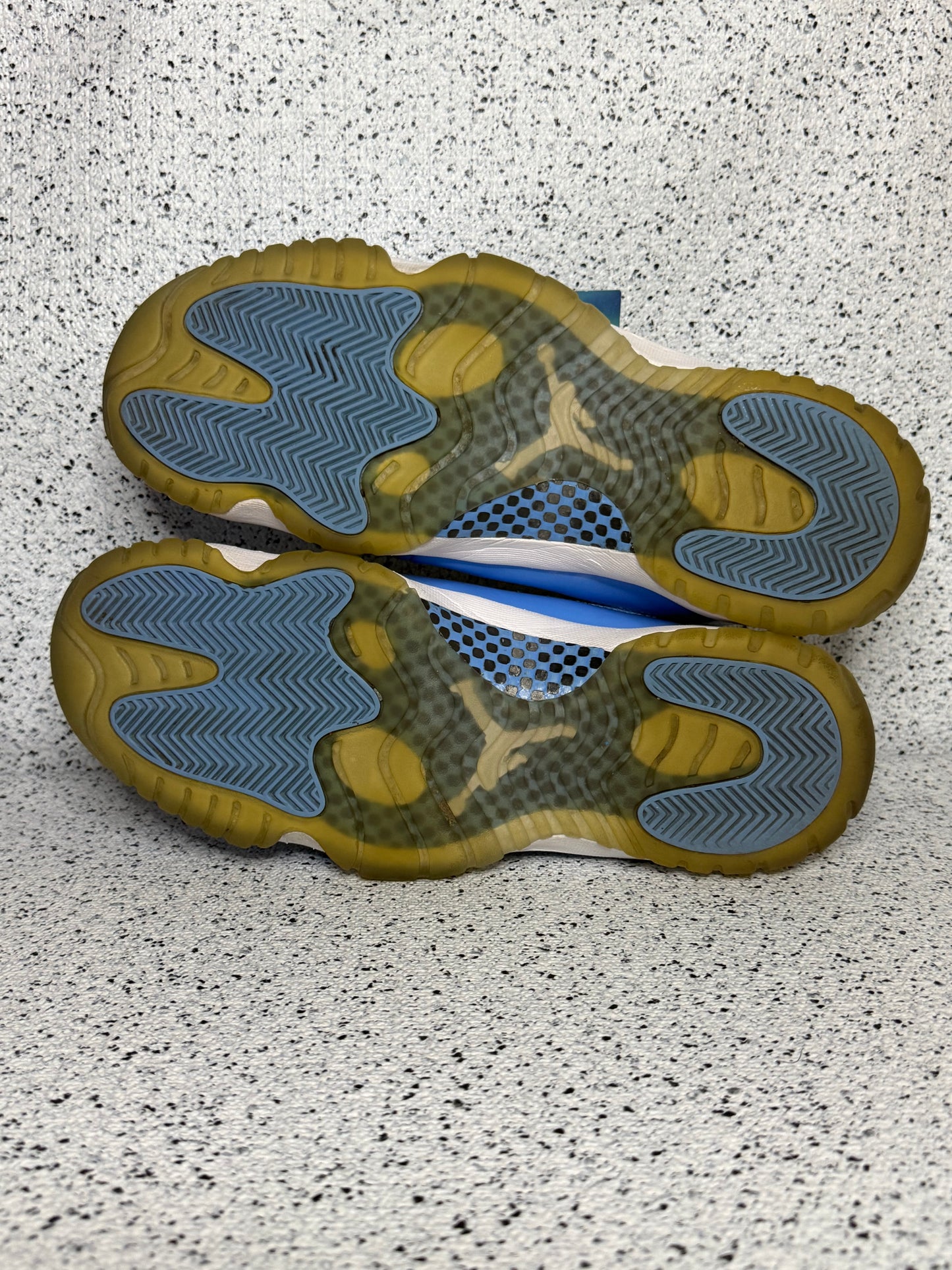 Jordan 11 Low University Blue 10.5 Men /12 Women “Preowned”