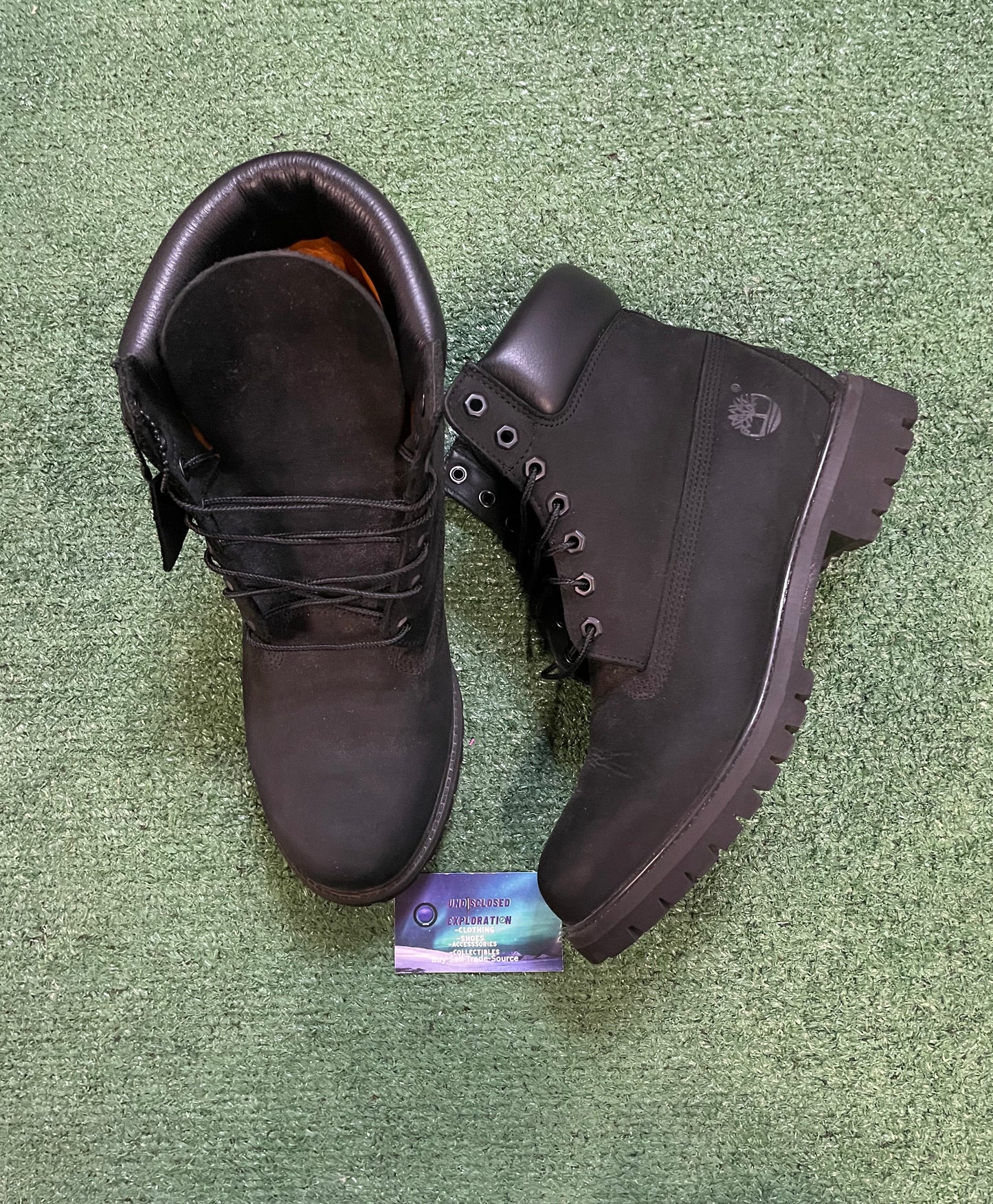 Timberland 6 Inch Black boot size 11men/12.5women