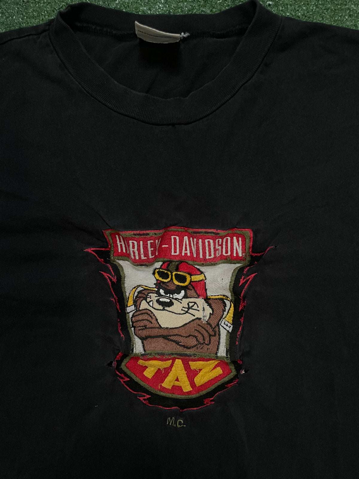 Vintage 1990s Harley Davidson looney tunes embroidered tee