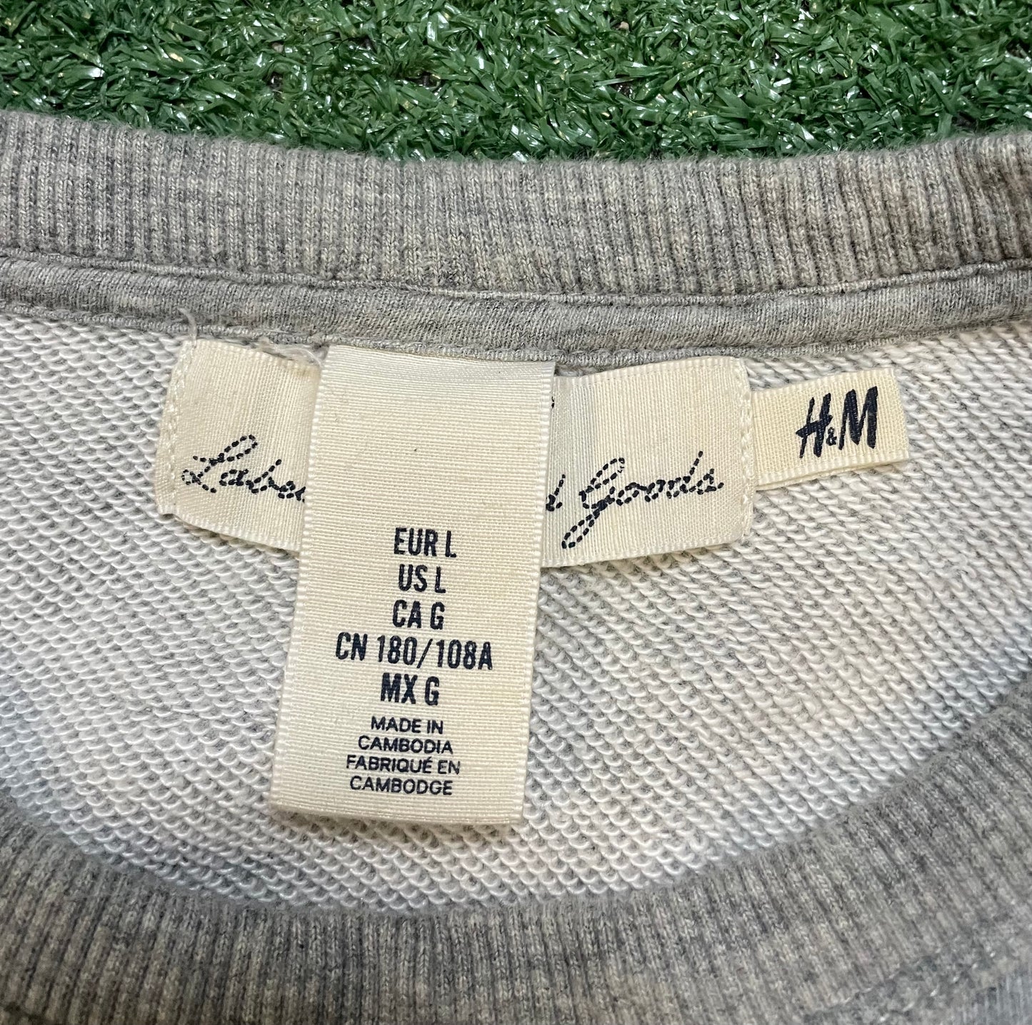 Dalston grey crewneck