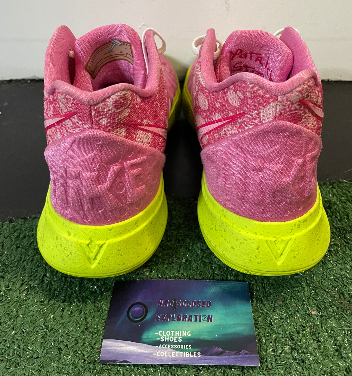 Nike Kyrie 5 SpongeBob SquarePants size 9.5men/11women