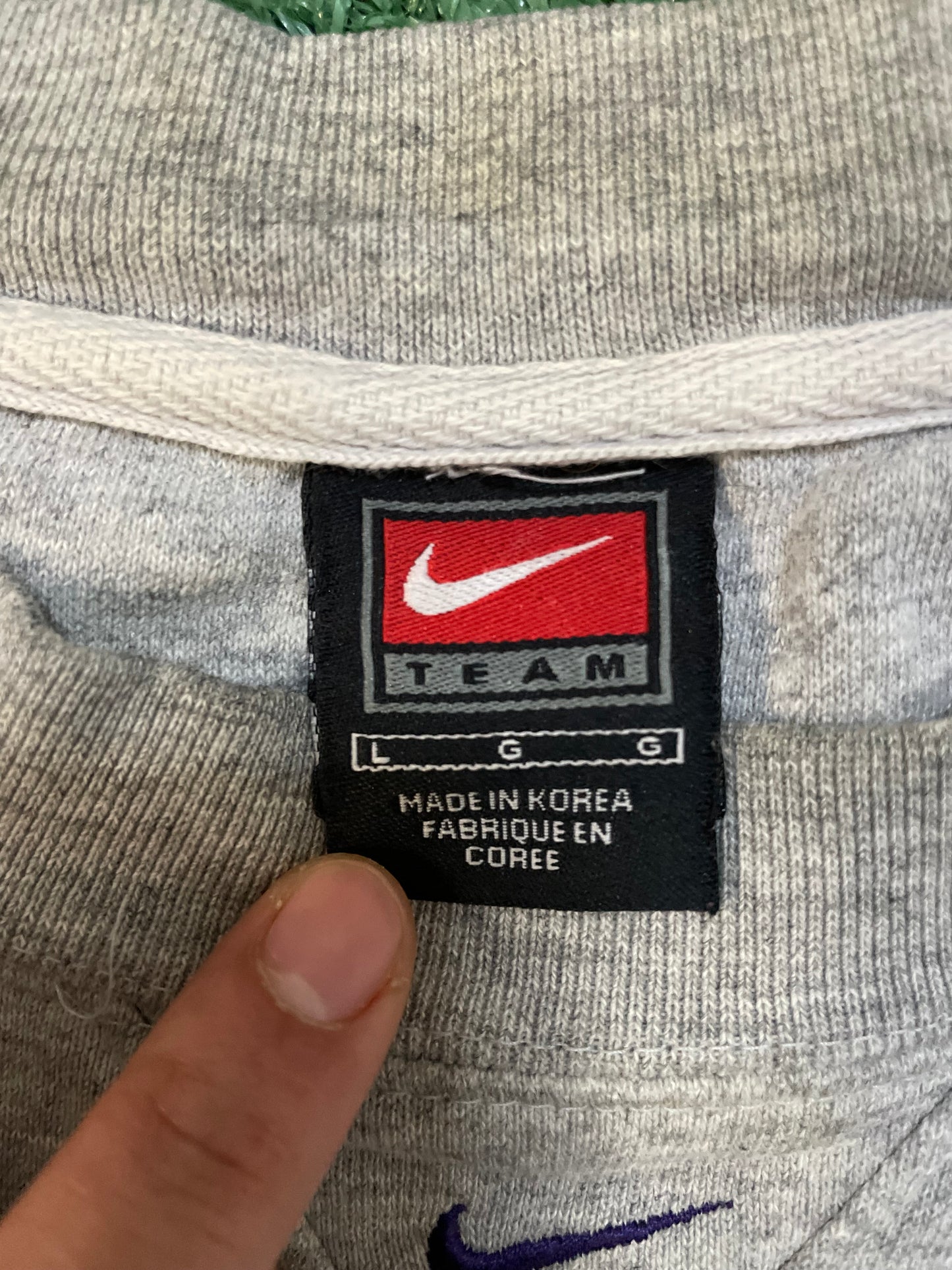 Vintage 1990s Nike center swoosh UW university of Washington huskies Crewneck