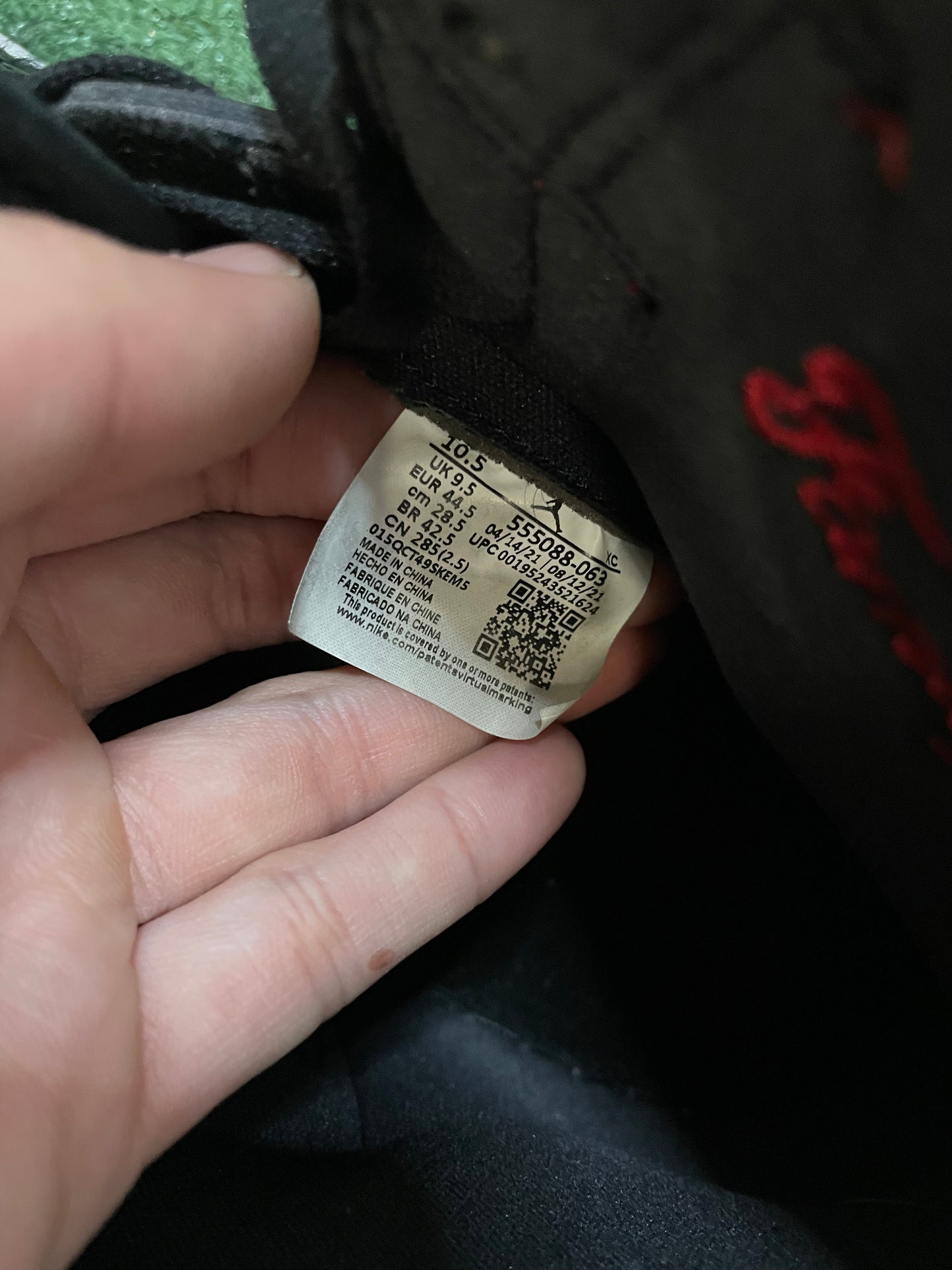Air Jordan 1 high patent bred size 10.5men/12women