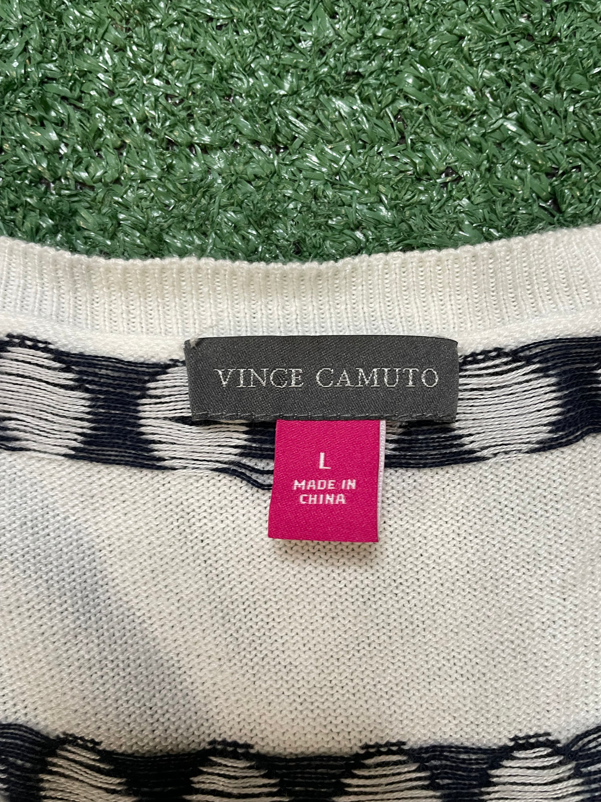Vince Camuto polka dot longsleeve
