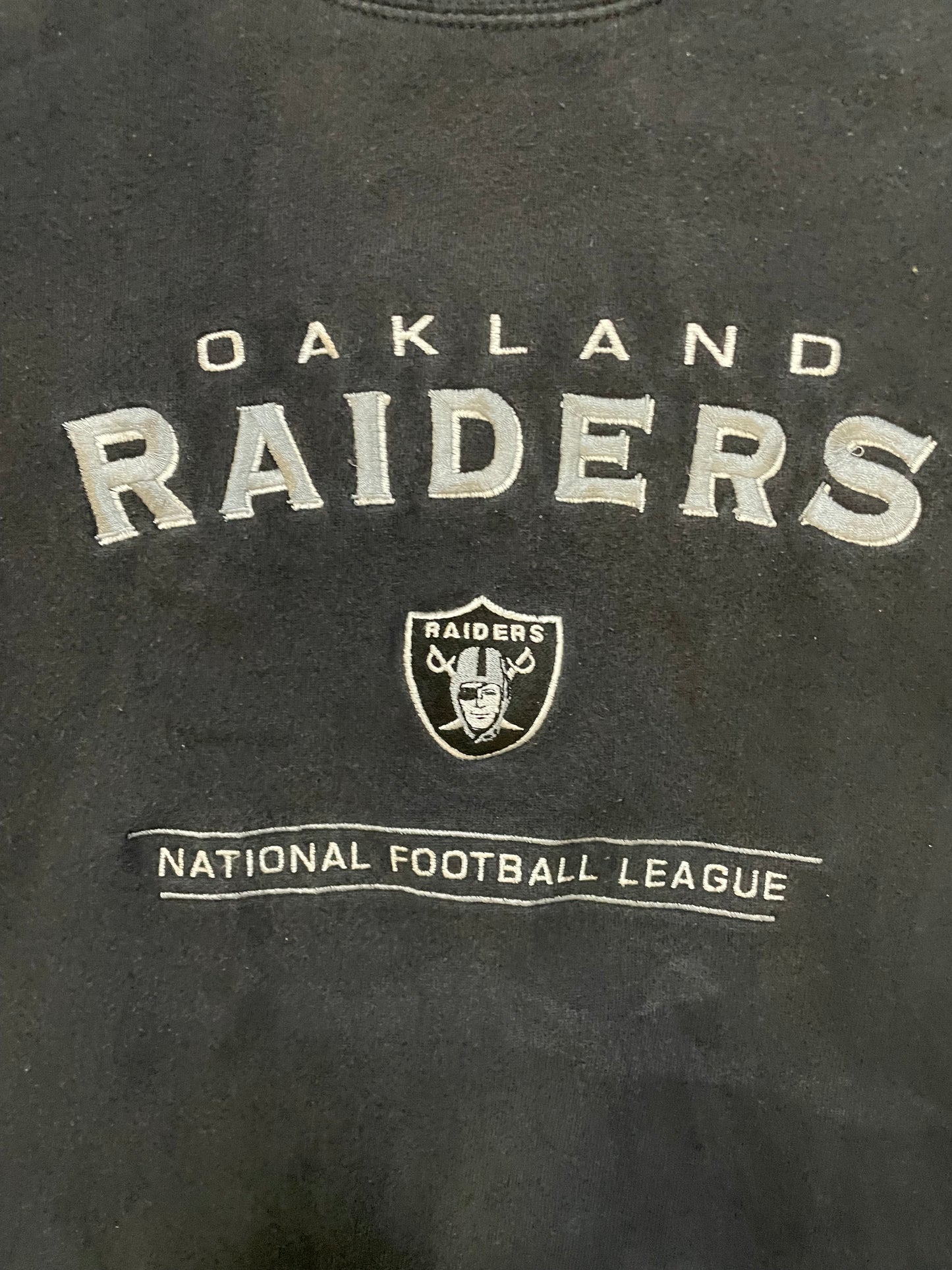 Vintage 1990s Oakland Raiders national football league crewneck