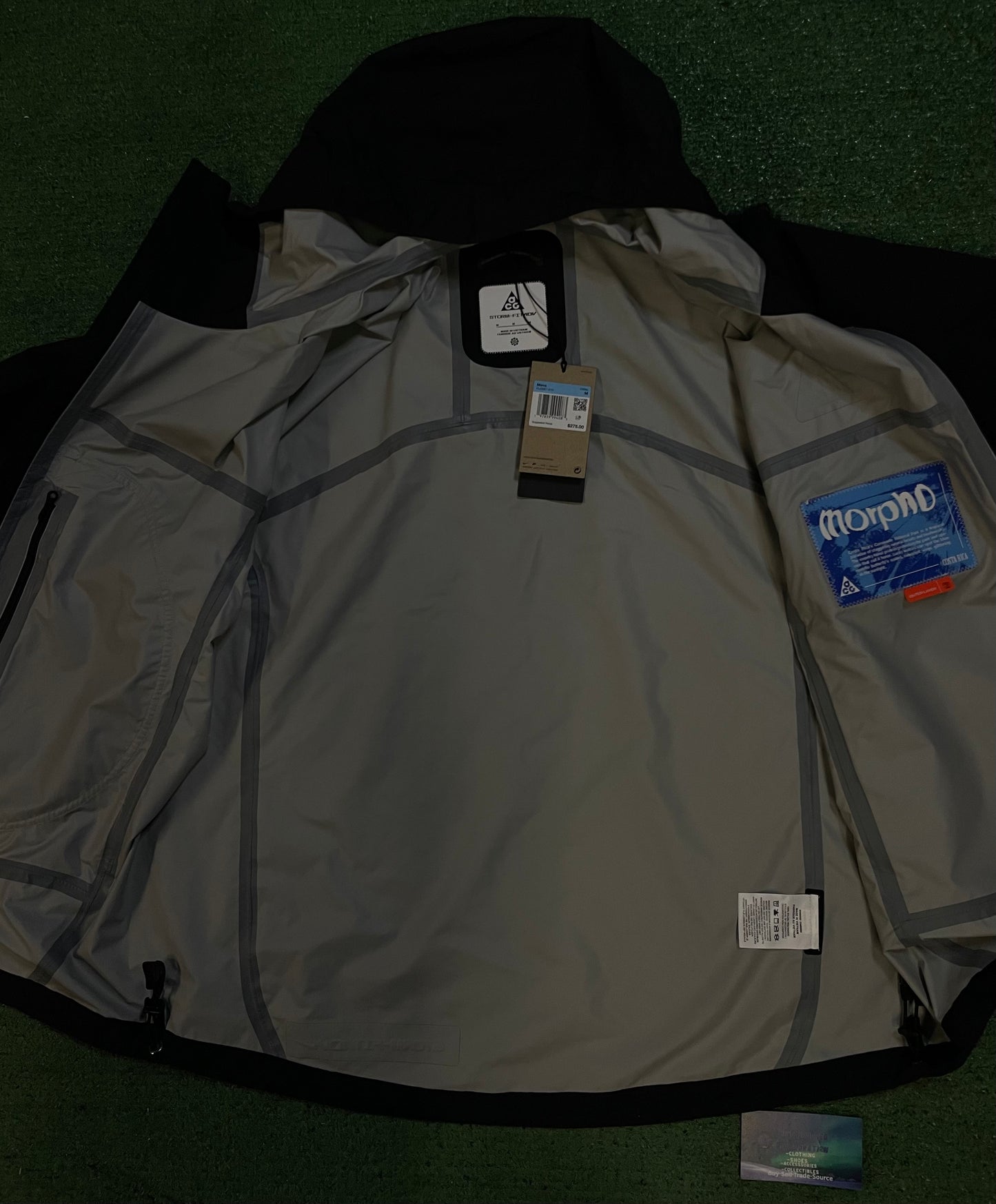 Nike ACG morpho storm hooded jacket