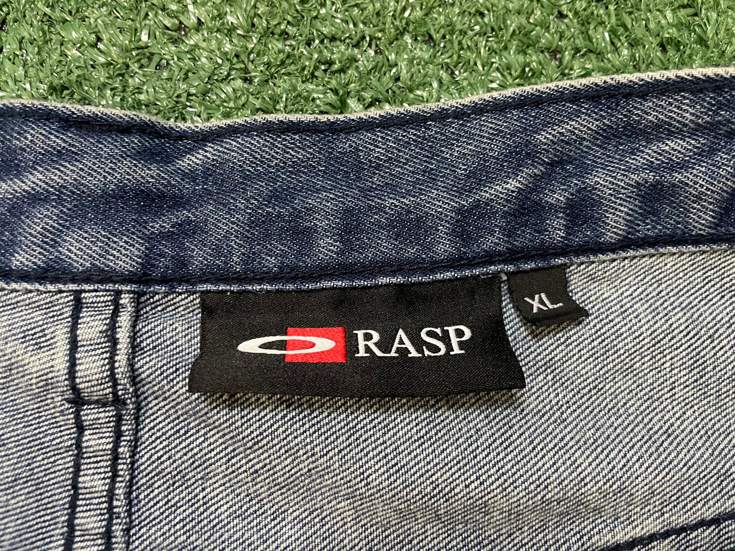 GV Gallery Raspberry Hills baggy blue denim jeans