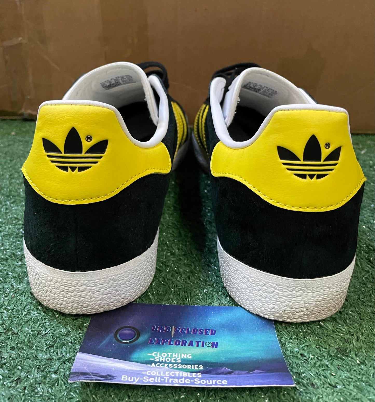 Adidas gazelle black impact yellow size 9.5men/11women