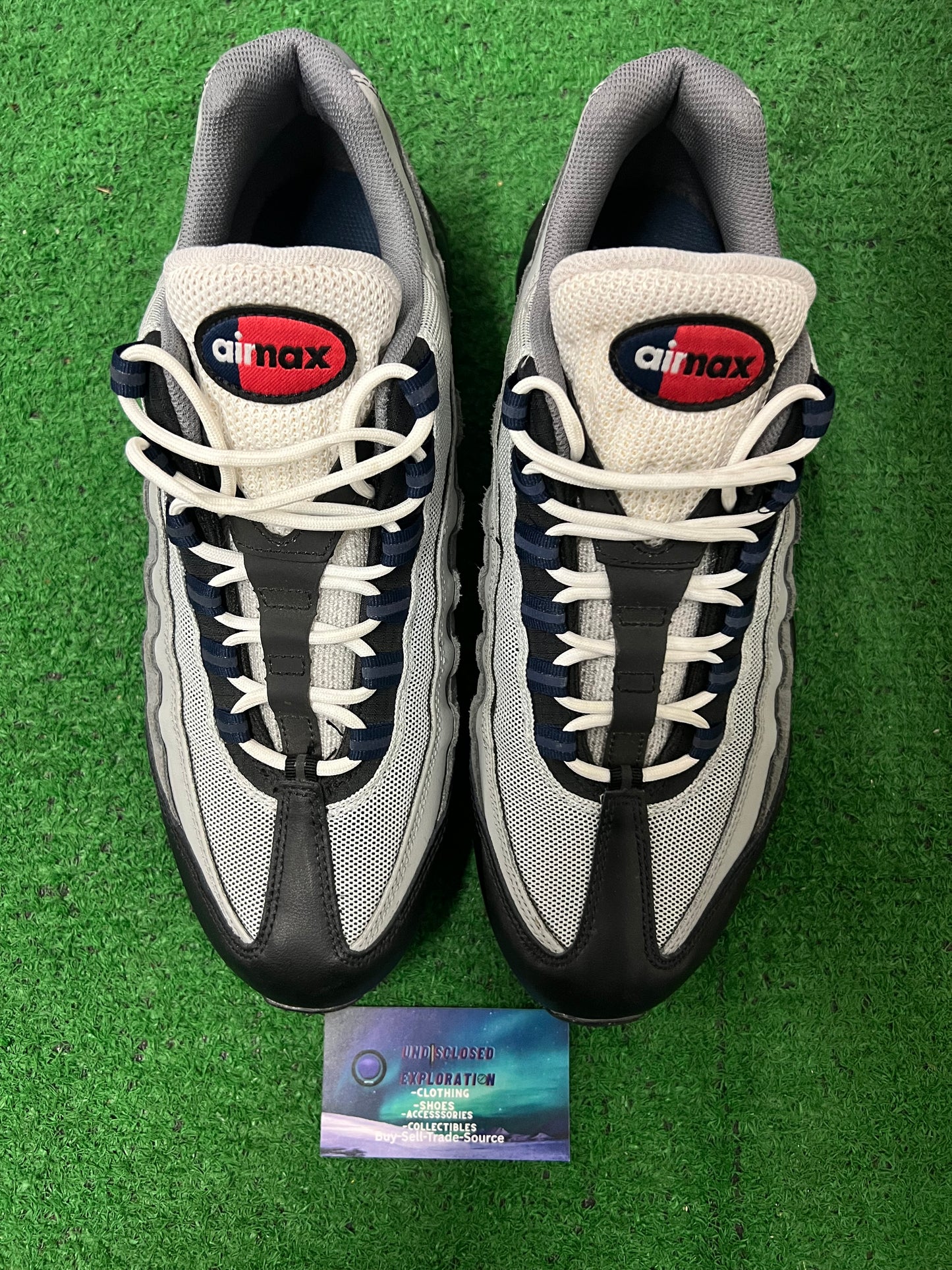 Air max 95 smoke grey size 11.5men/13women