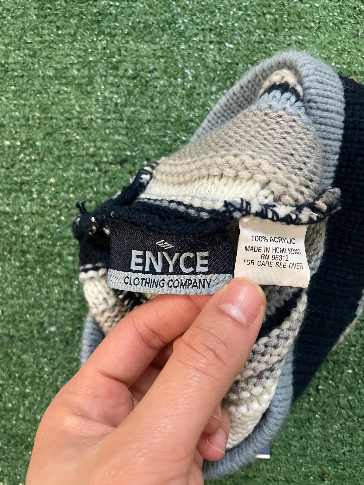 Vintage Enyce knit beanie