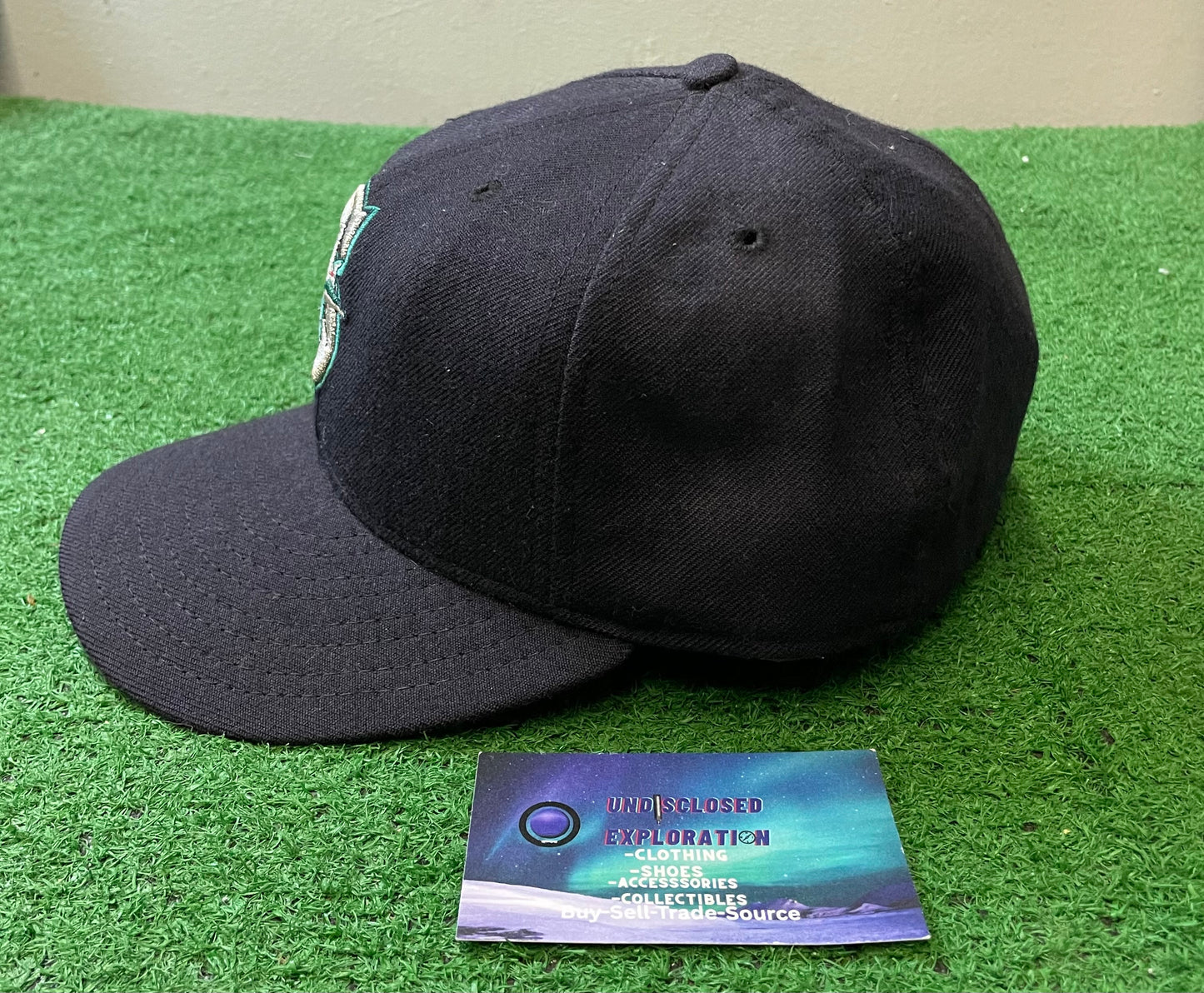 Vintage 2000s Seattle Mariners New Era fitted hat