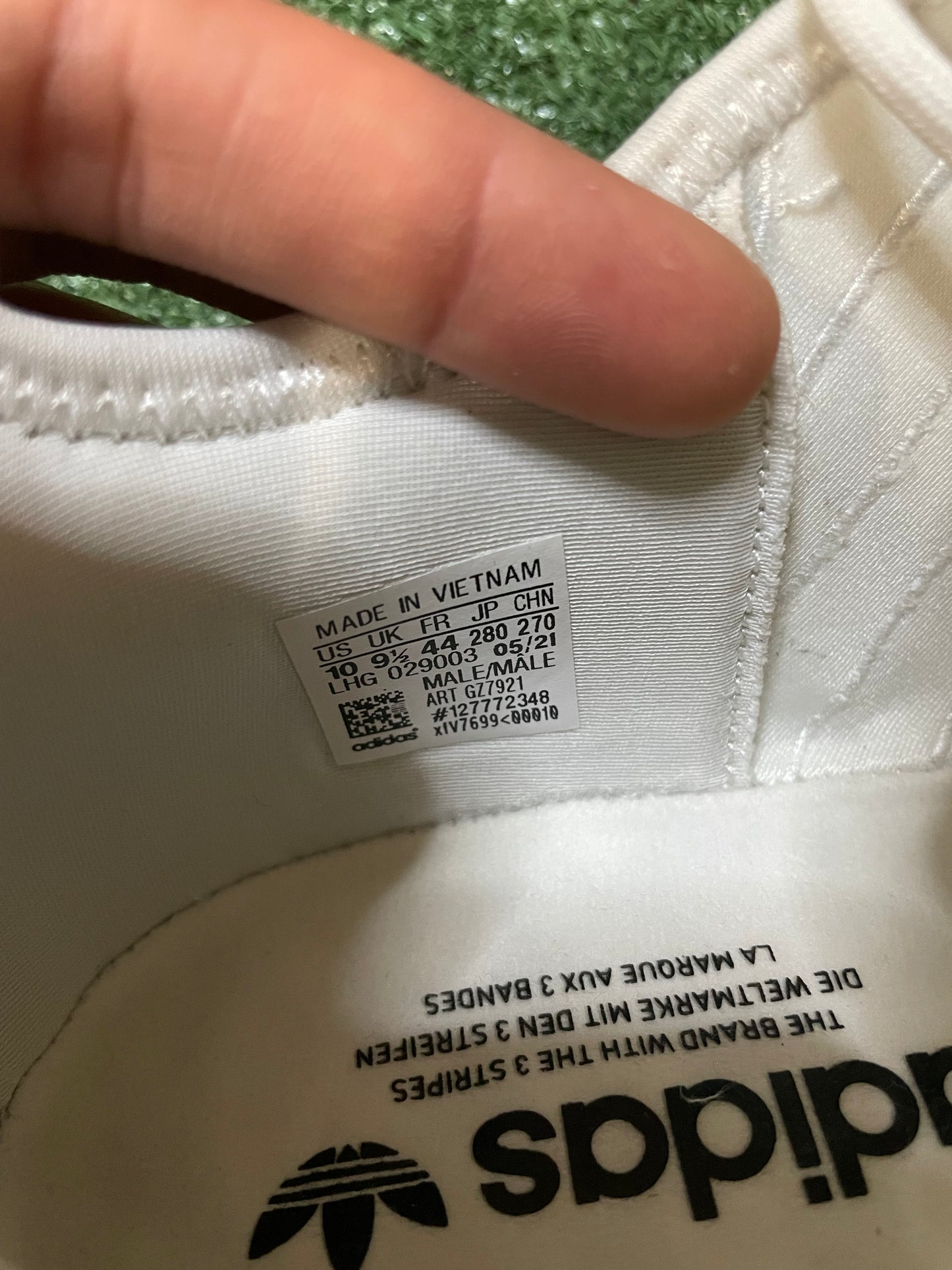 Adidas Nmd R1 white black color splash size 10men/11.5women