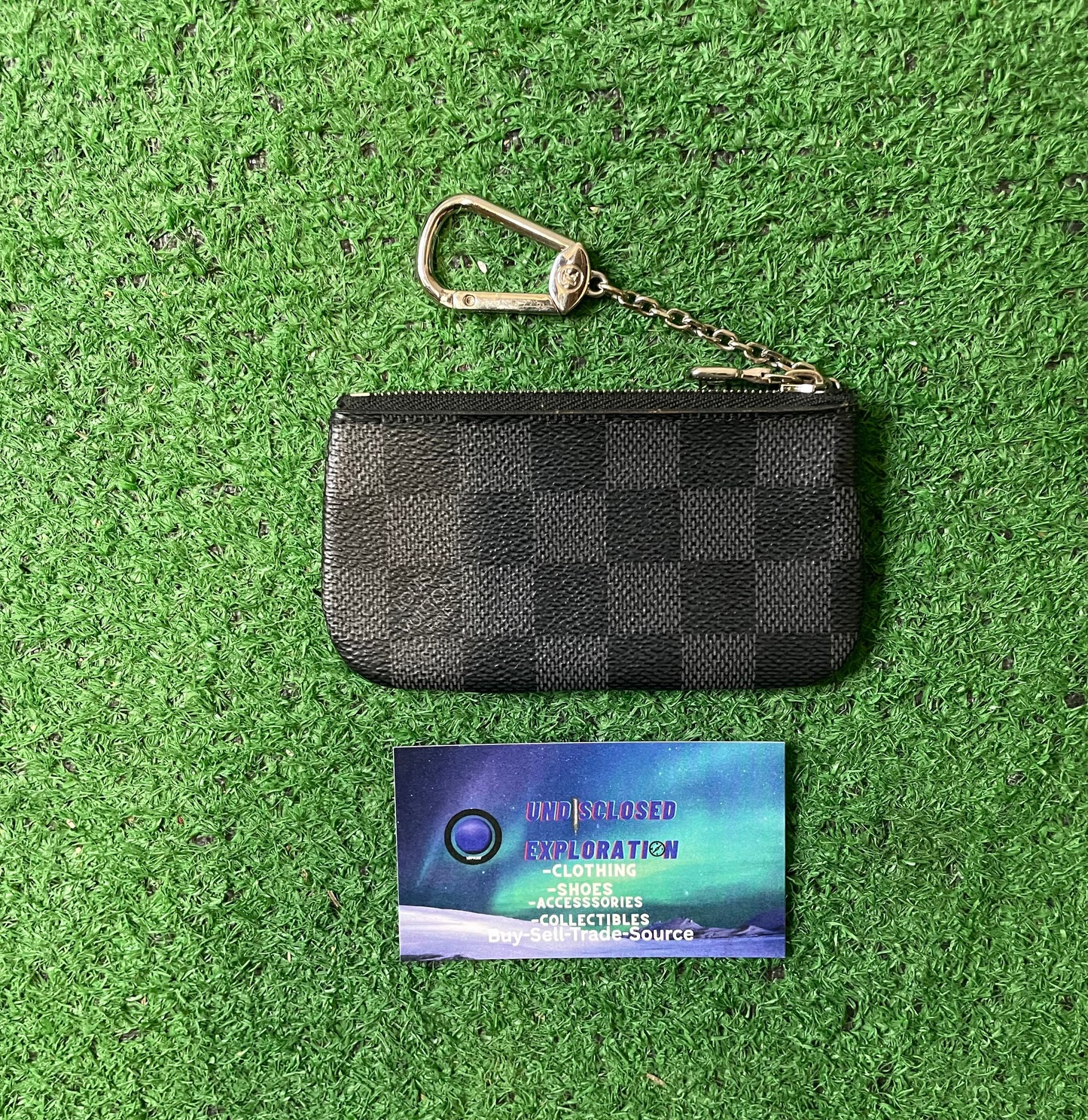 Louis Vuitton Damier pouch
