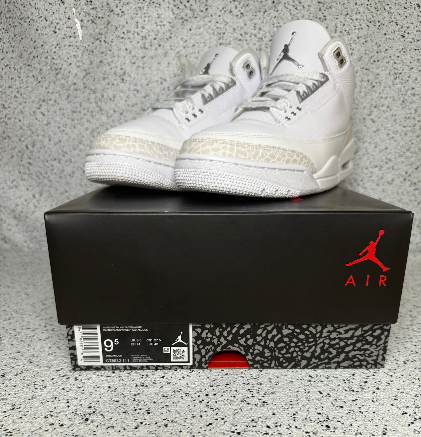 Jordan 3 Pure Money 9.5 Men/11 Women “Preowned”