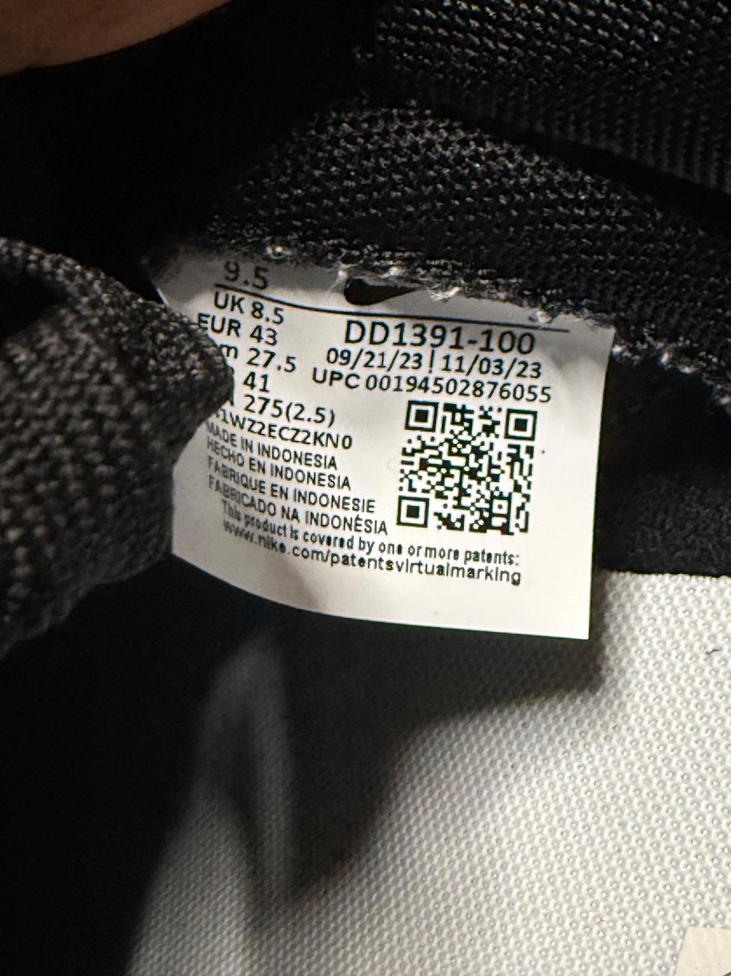 Nike Dunk Low Panda Black White 9.5 Men/11Women “Preowned”