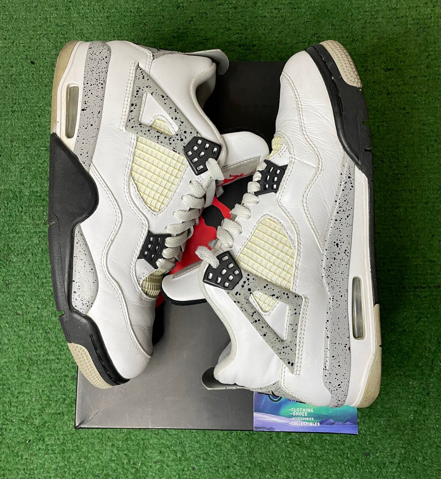 Jordan 4 white cement 2016 size 8.5men/10women