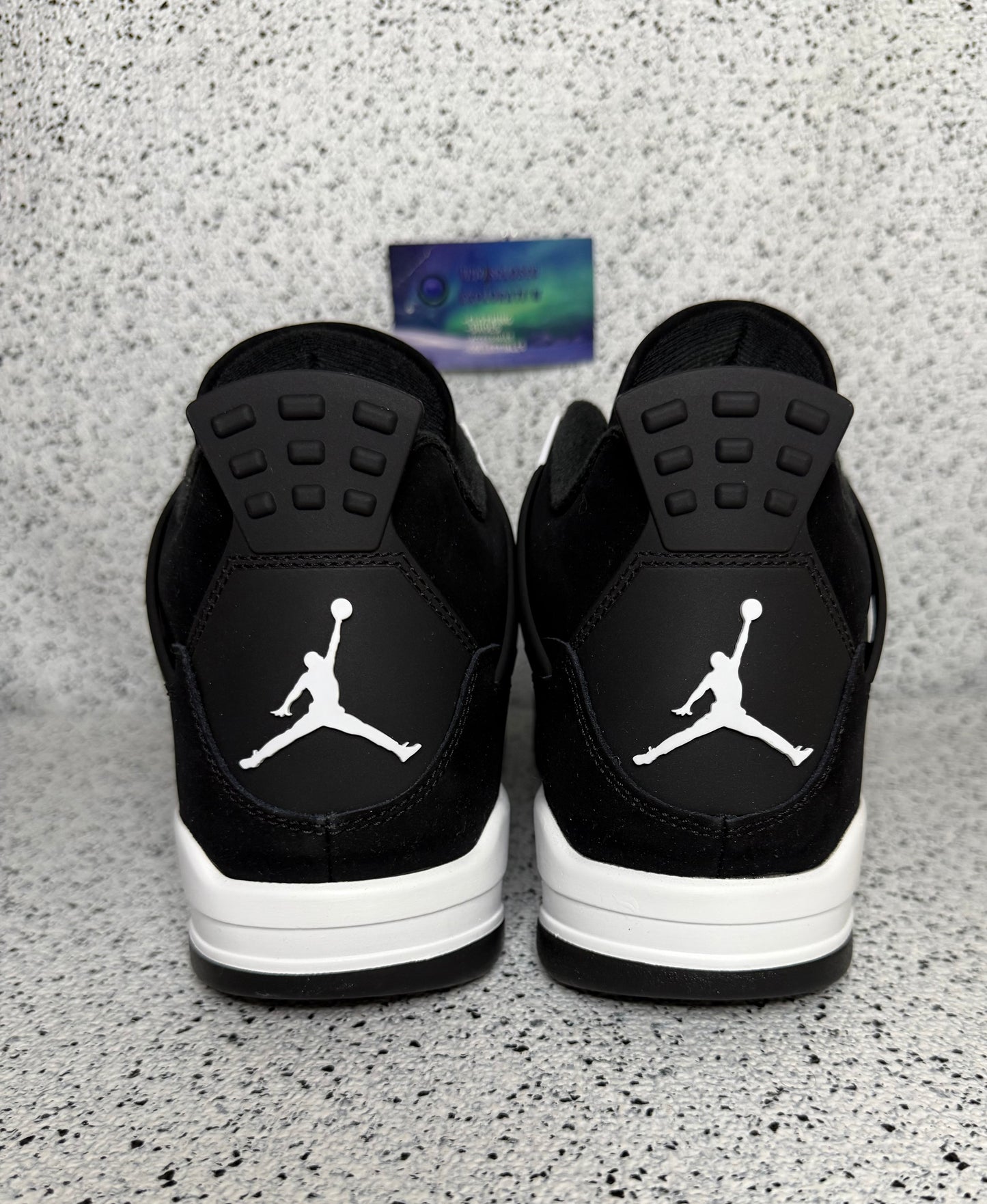 Jordan 4 White Thunder