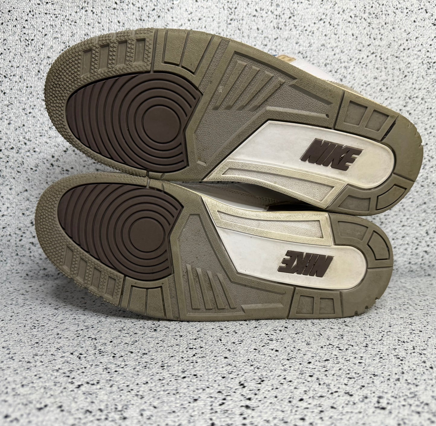 Jordan 3 A Ma Maniere 9.5 Men/11 Women “Preowned”