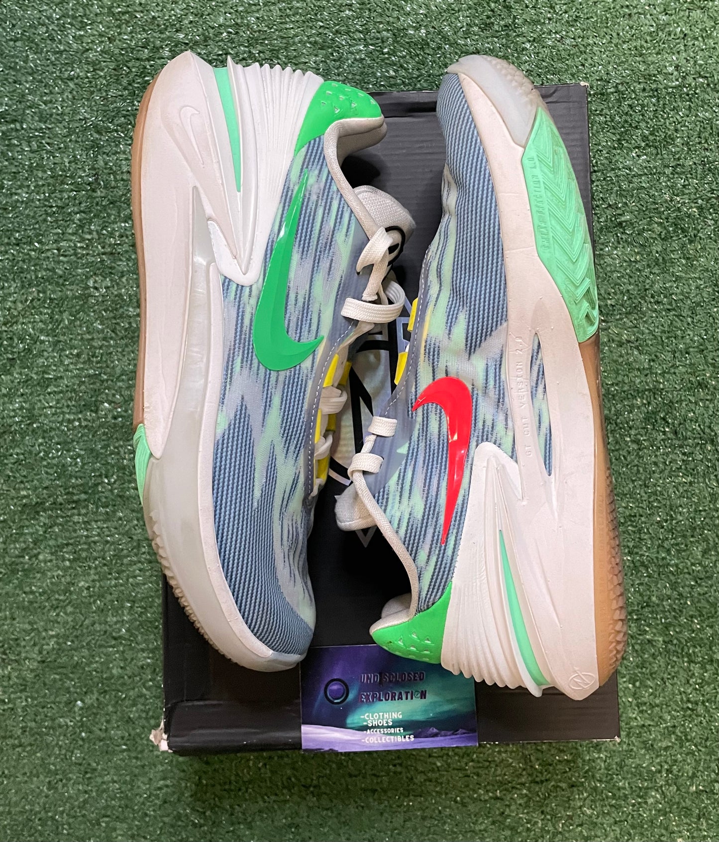 Nike Zoom Gt cut 2 leche blue green glow size 9men/10.5women