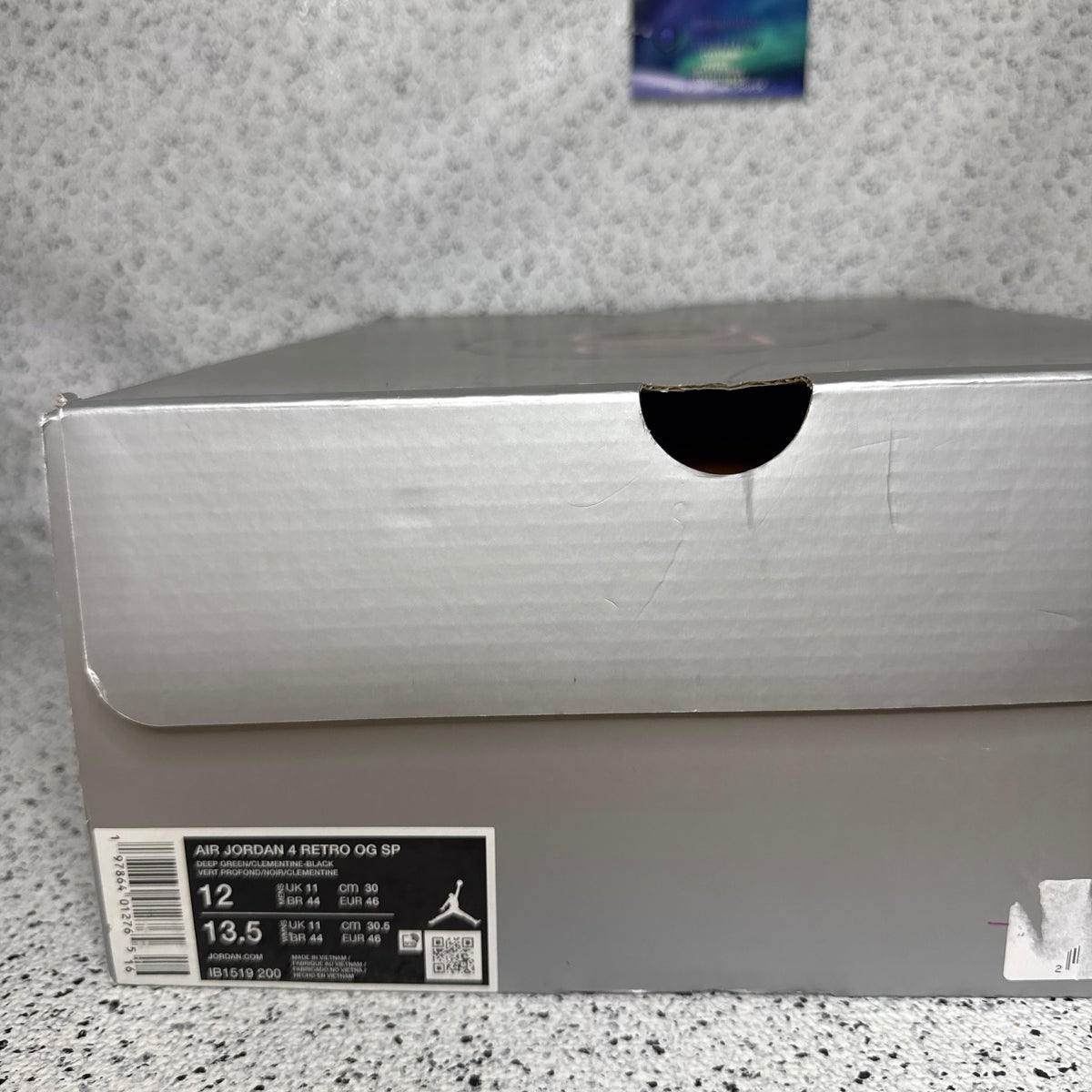 Jordan 4 Undefeated 12 Men “Preowned”