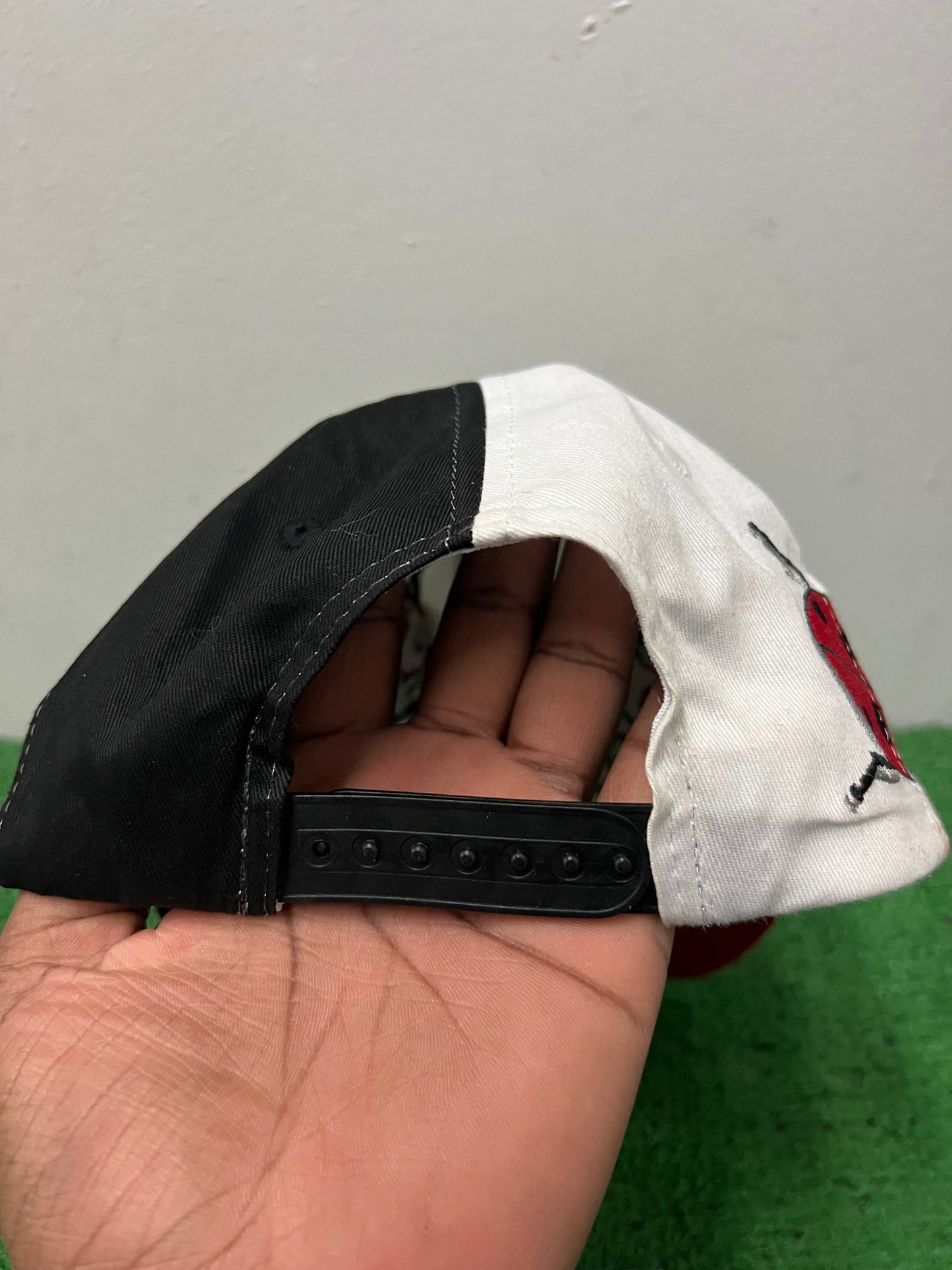 Vintage 1990s Lady Bug Embroidered hat