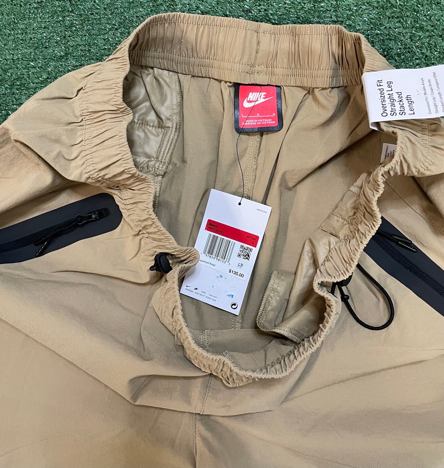 Nike Tech windbreaker beige sweatsuit