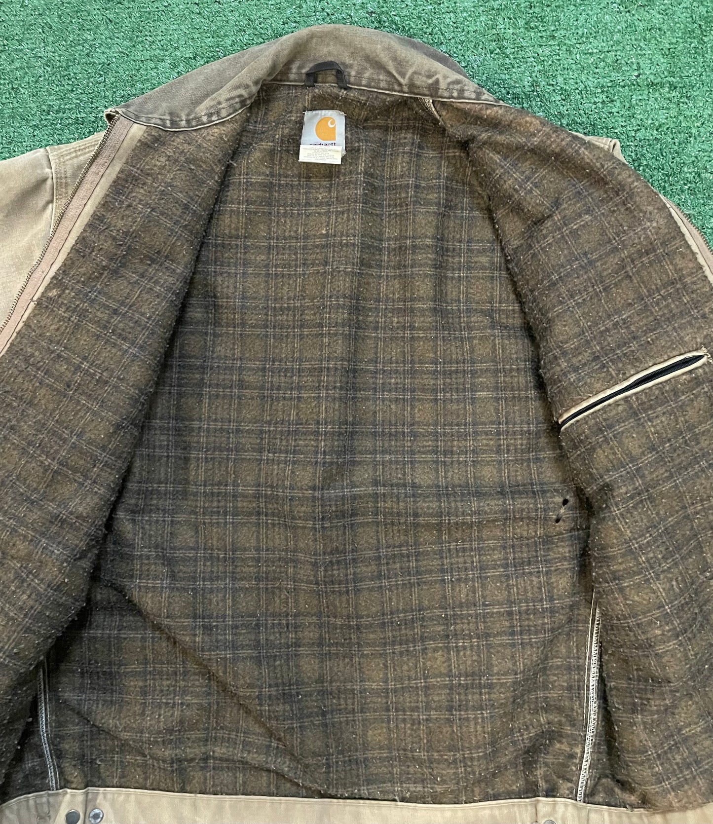 Vintage beige Carhartt Detroit jacket