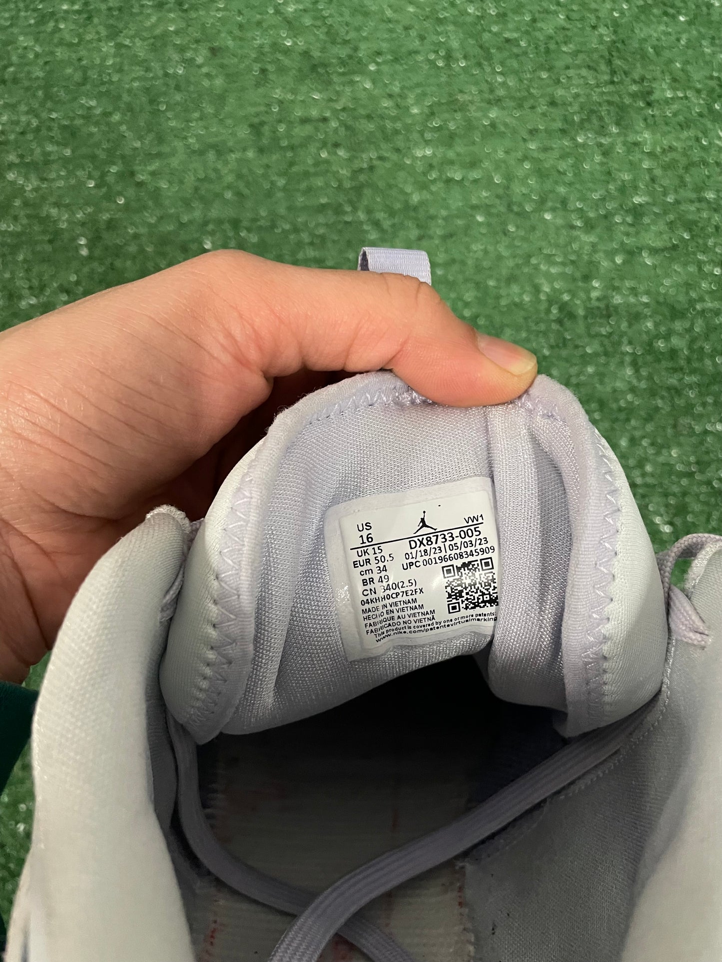 Jordan Luka 2 Nebula size 16men/17.5women