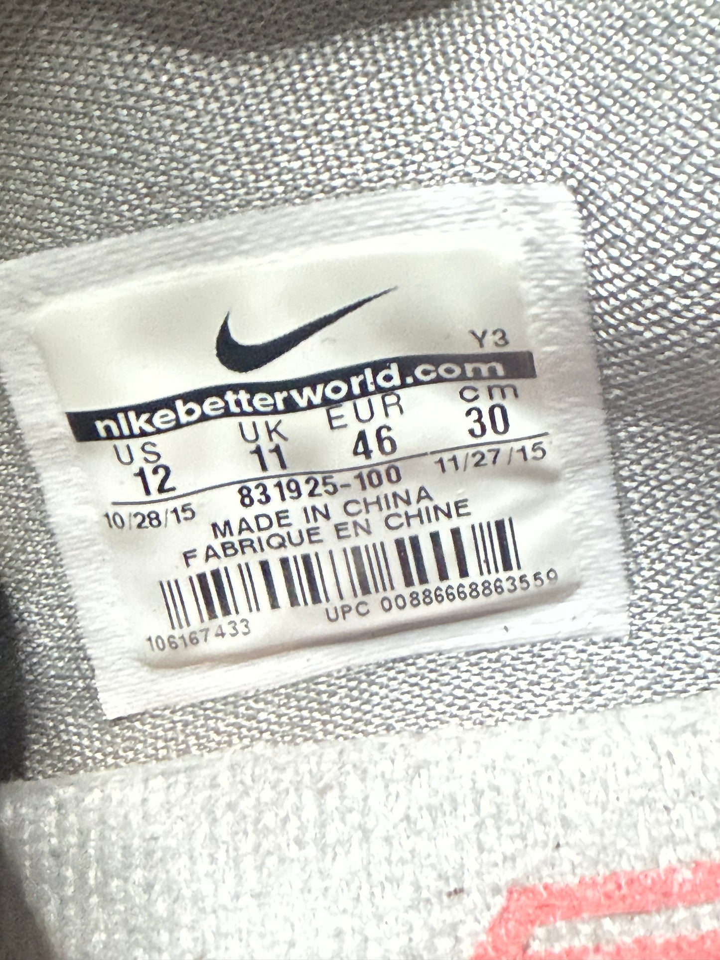 Nike LeBron 13 Low Metallic Silver 12 Men/13.5 Women “Preowned”