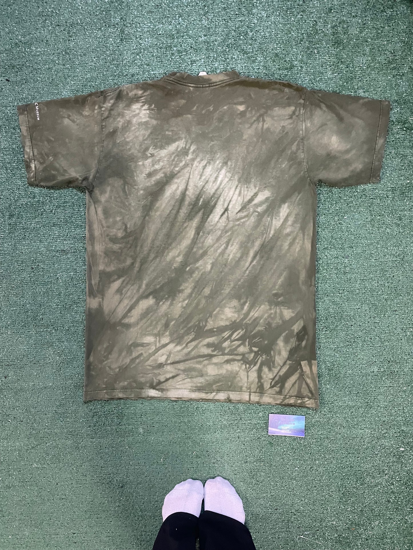 Vintage 1990s wolf family green tee