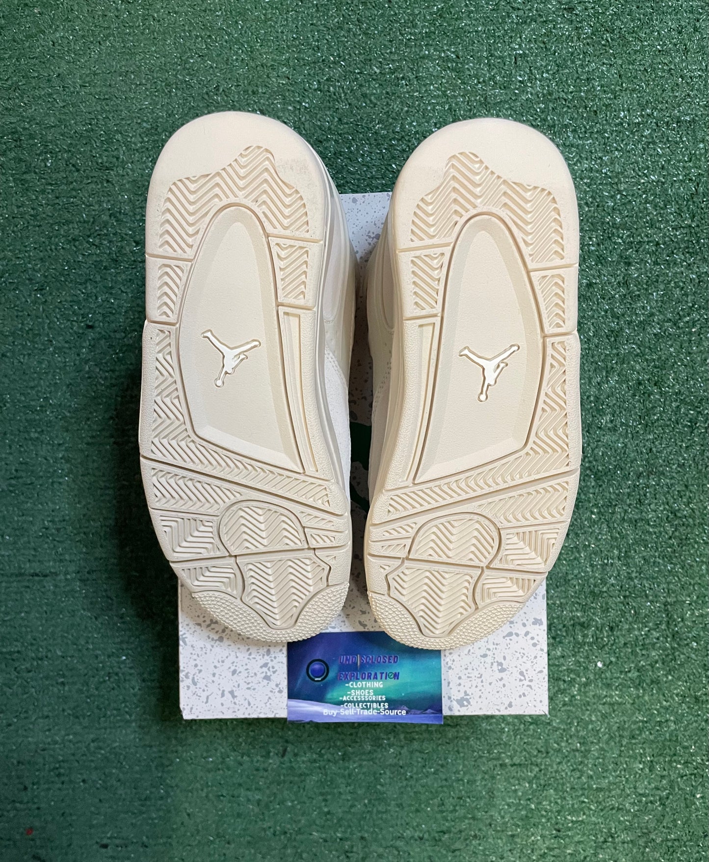 Air Jordan 4 RM light brown
