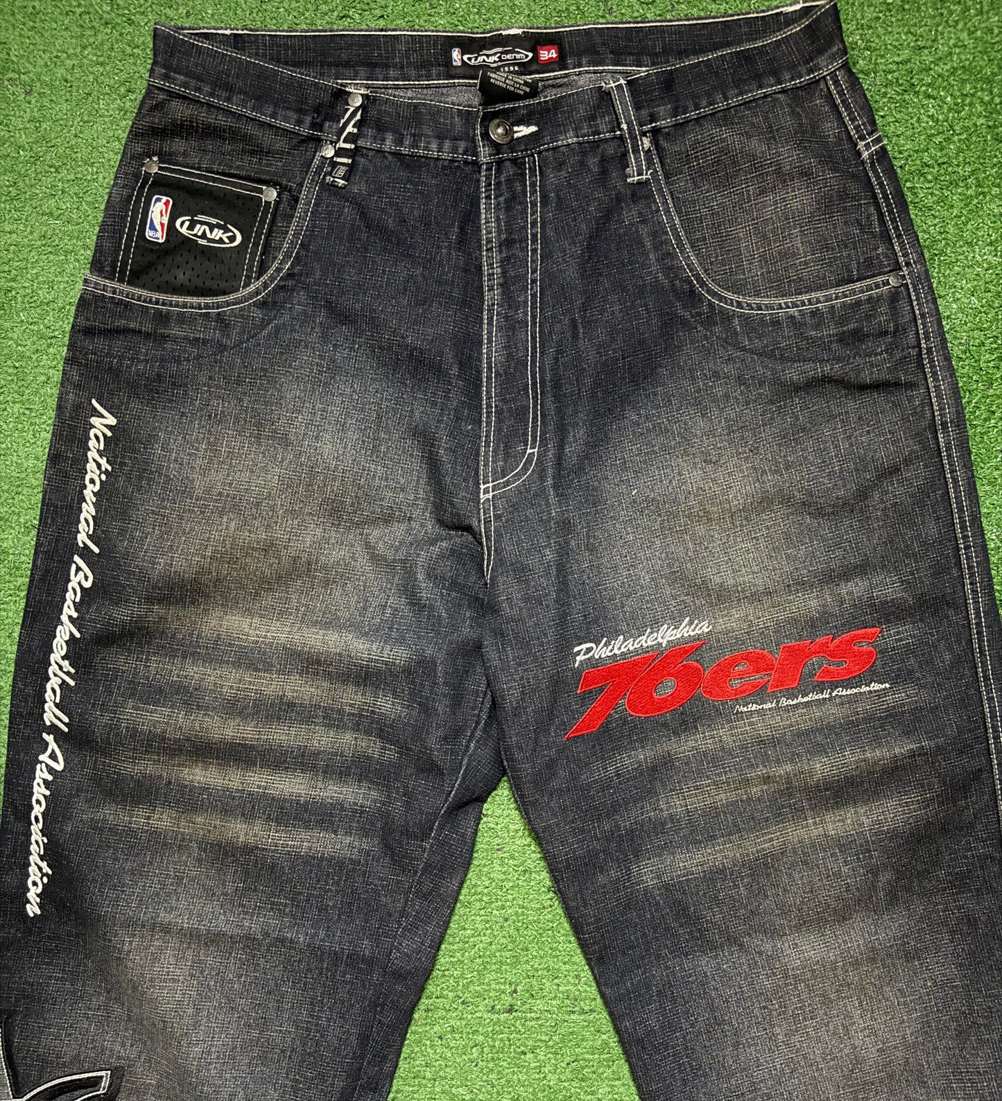 Vintage NBA Philadelphia 76ers Jeans
