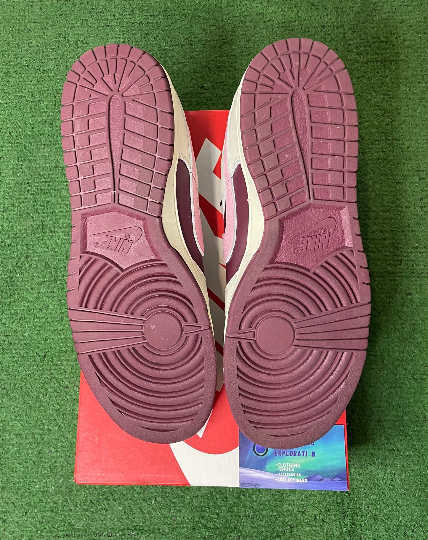 Nike dunk low valentine day premium 12men/13.5women