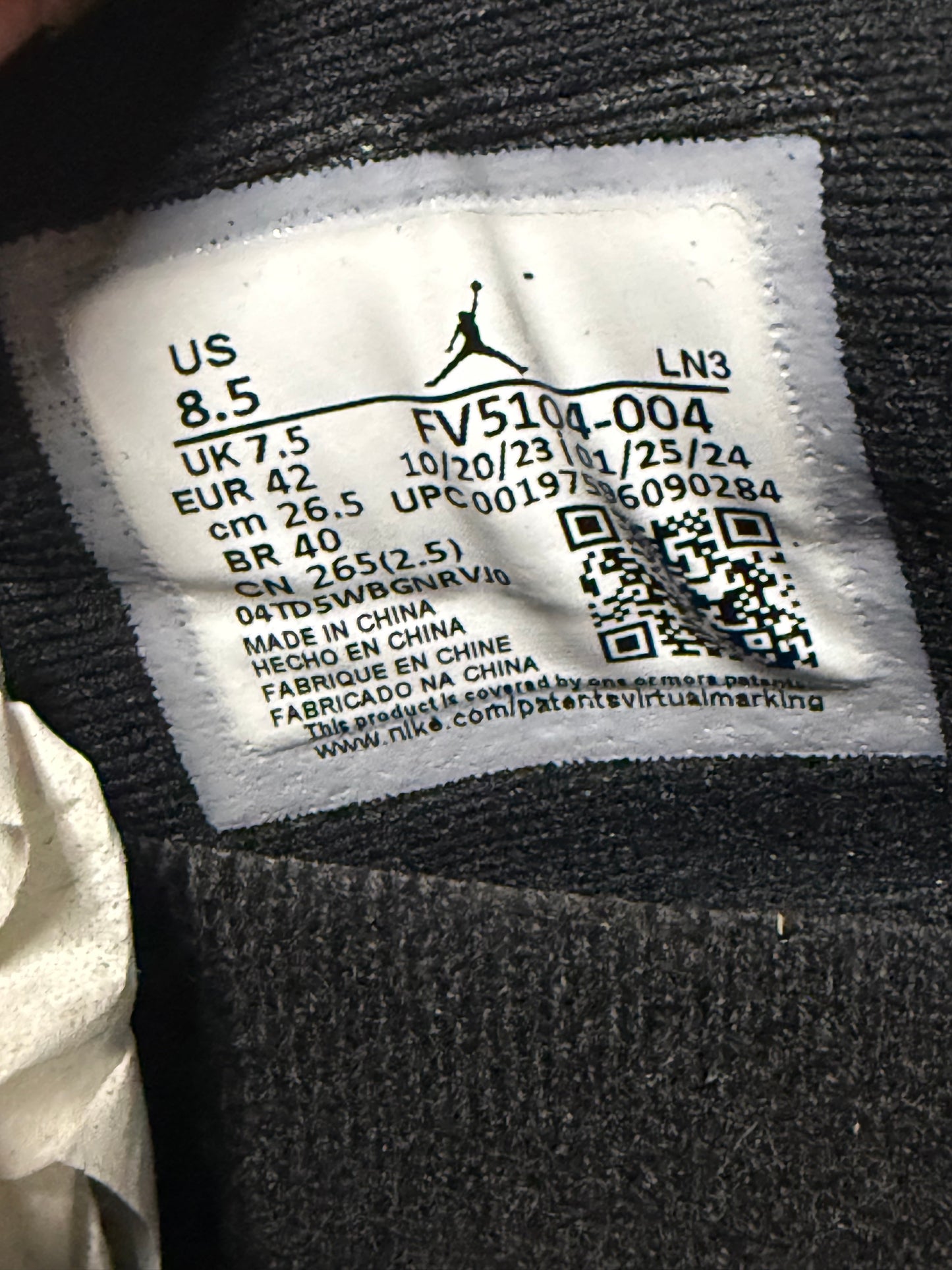 Jordan 11 Low Space Jam