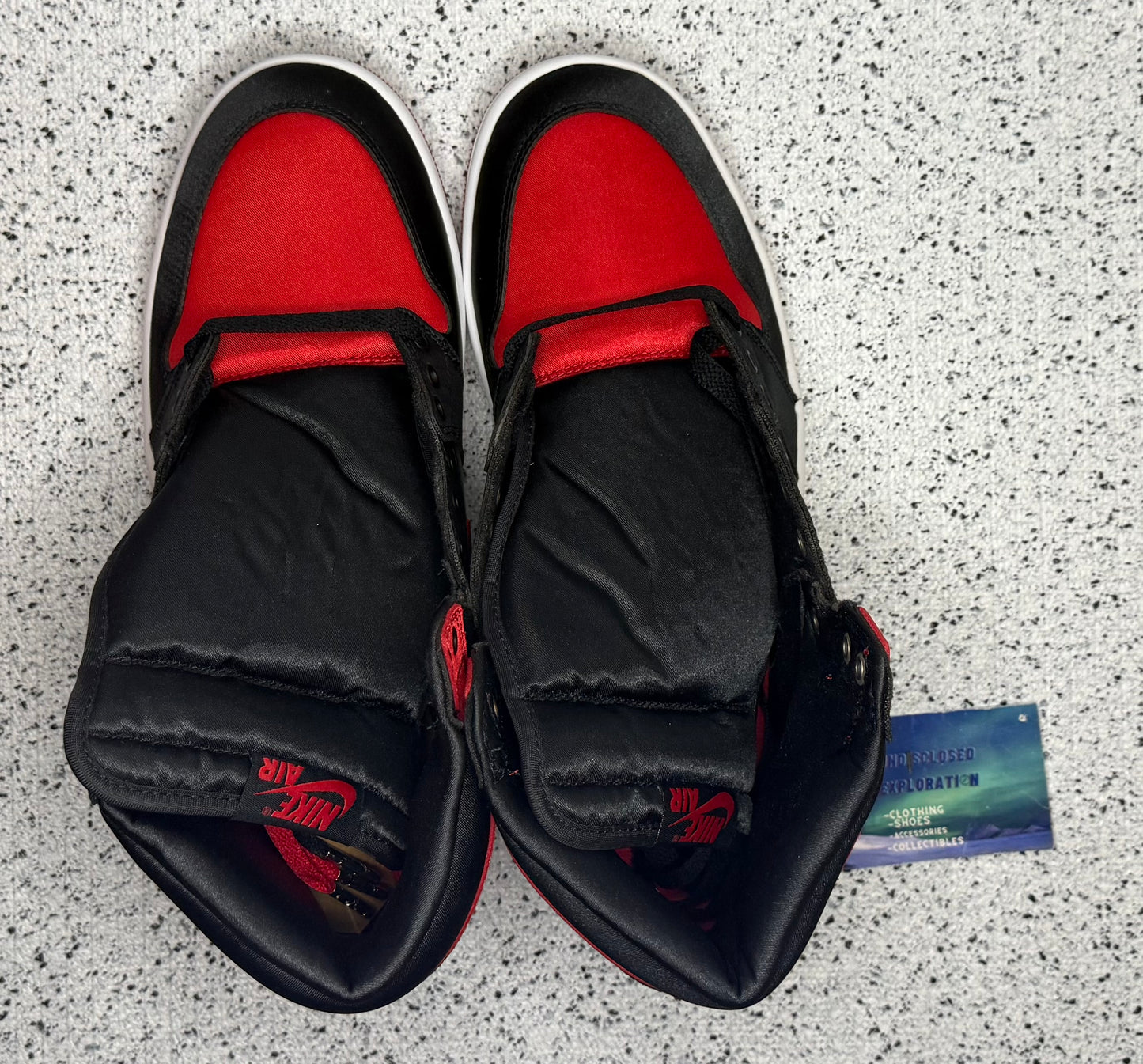 Jordan 1 Satin Bred