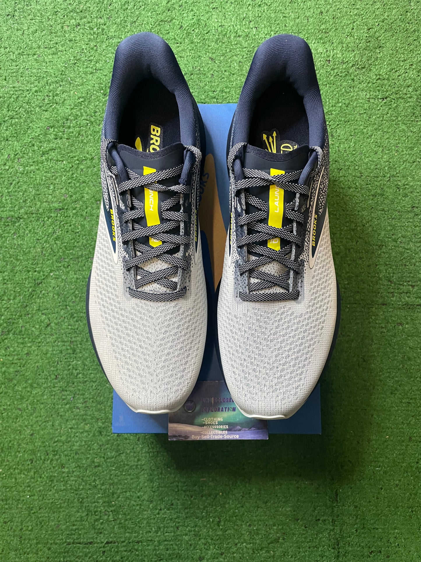 Brooks launch 10 iris ballad blue