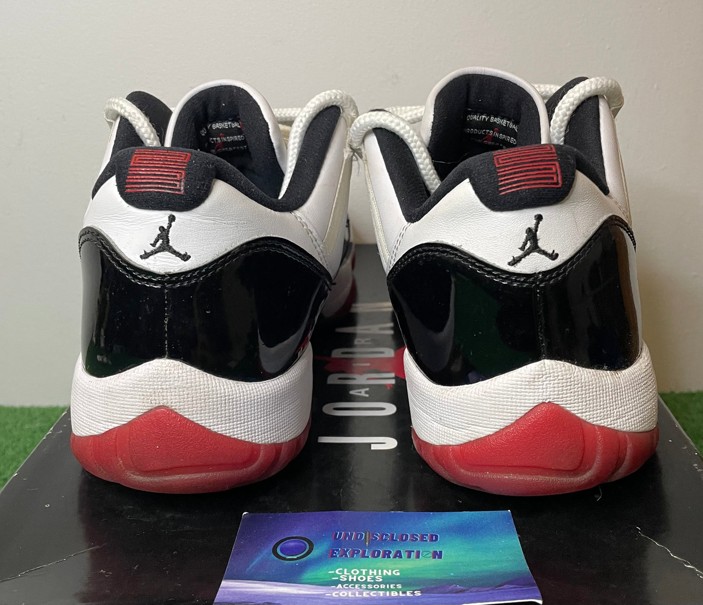Jordan 11 low concord bred size 10men/11.5women