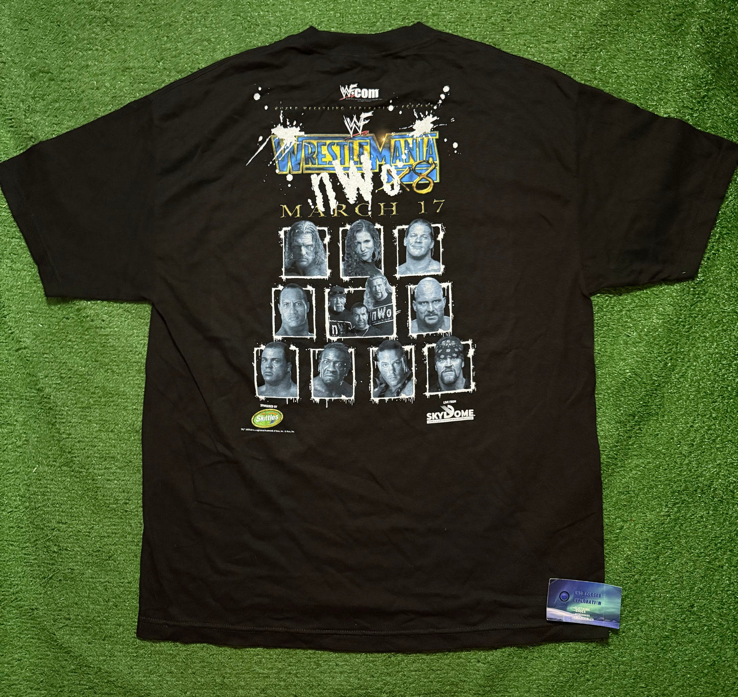 Vintage WWE/WWF 2002 Wrestle Mania Shirt