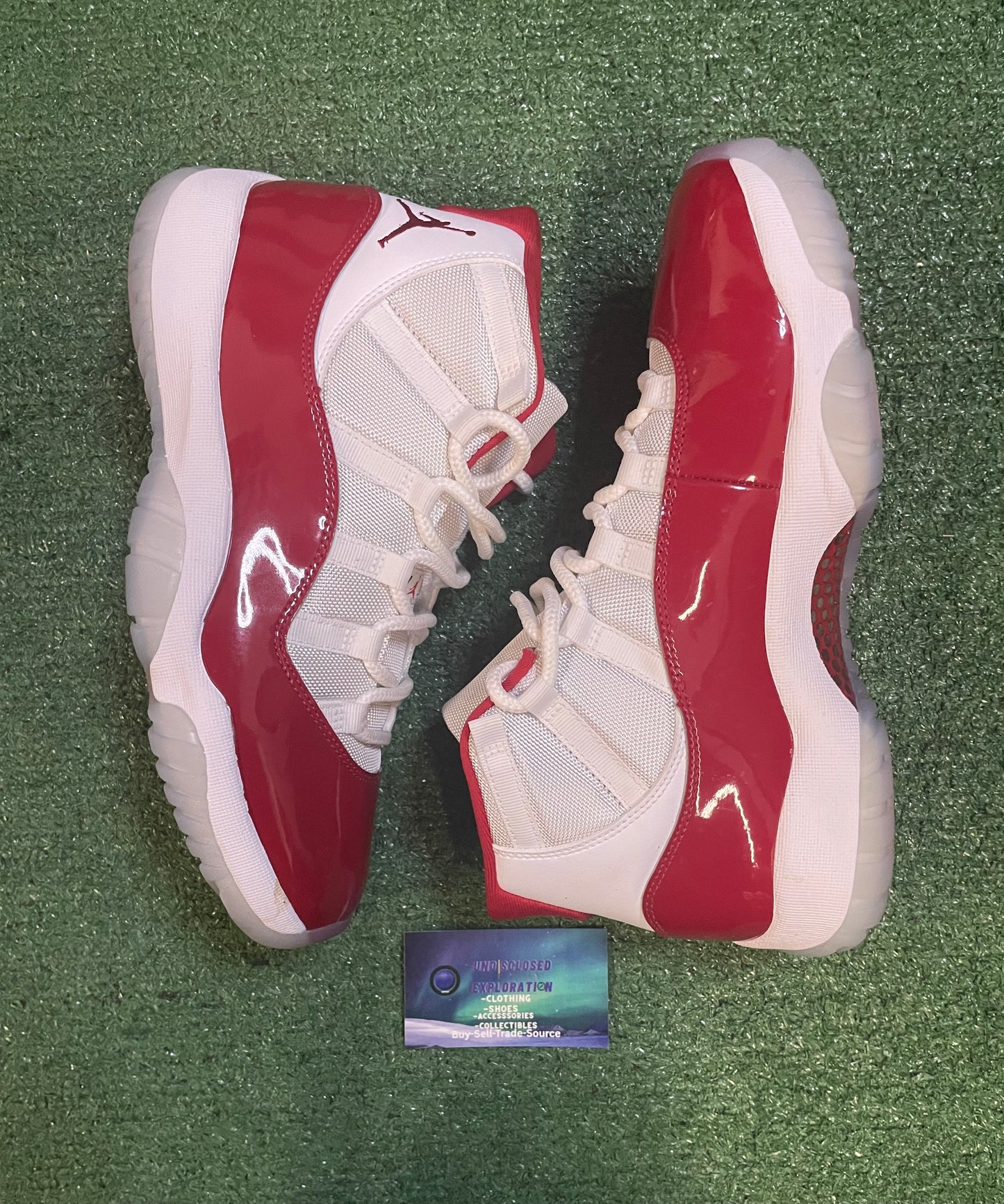 Jordan 11 cherry size 10.5men/12women