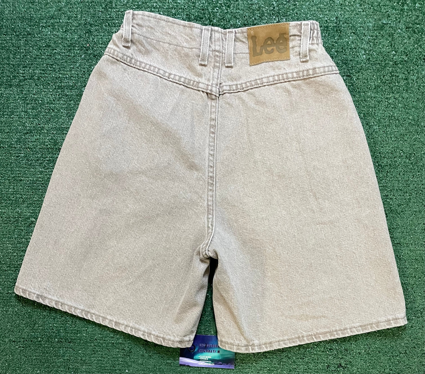 Vintage Lee tan shorts