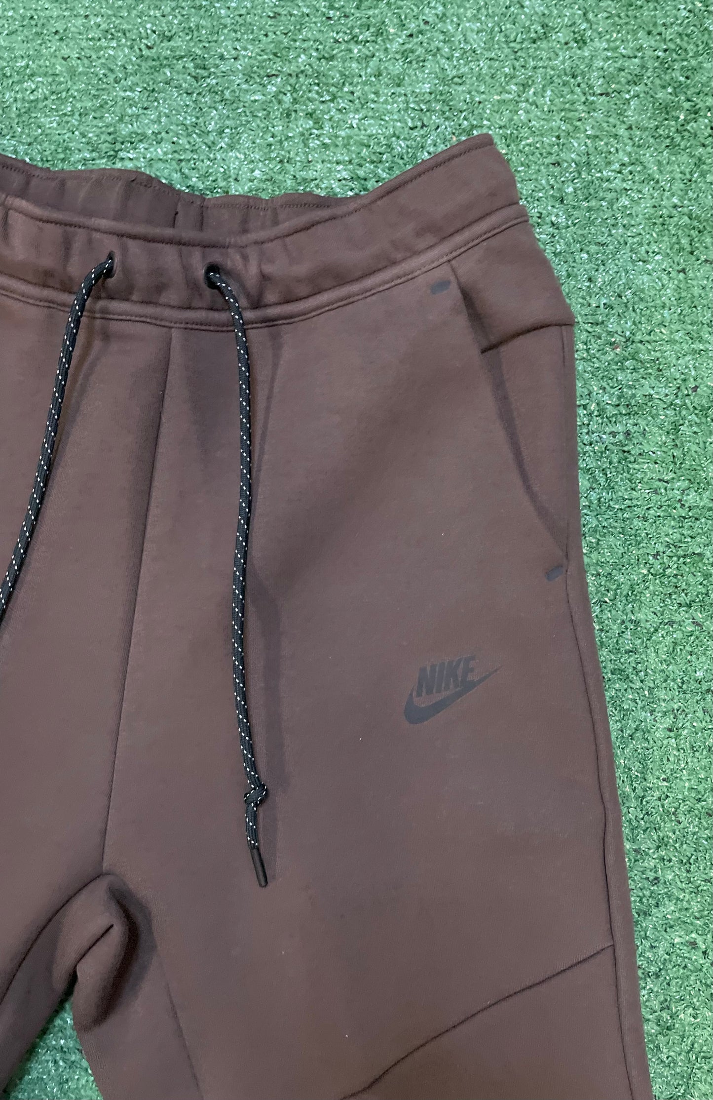 Nike Tech baroque brown sweatsuit