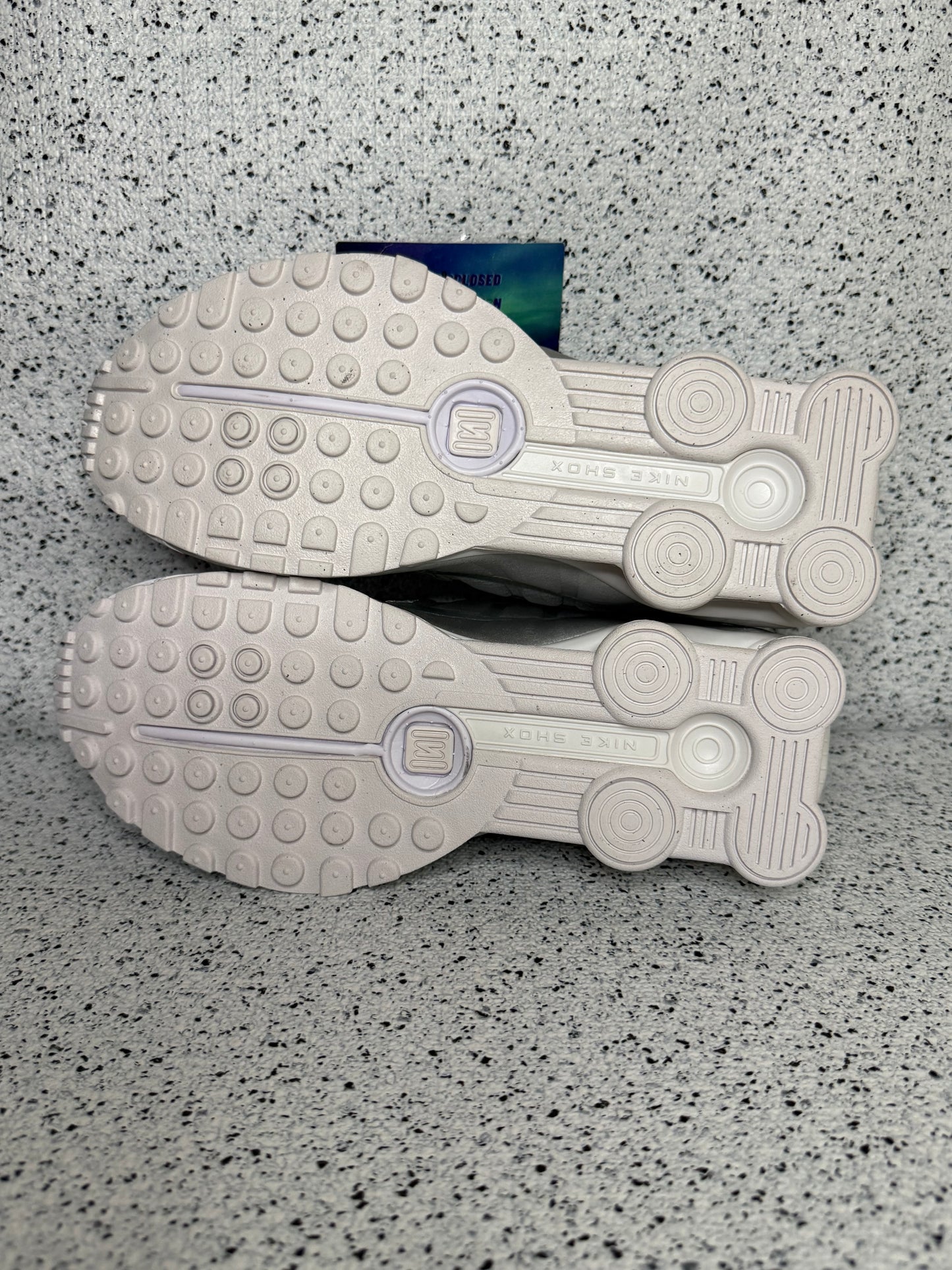 Nike Shox R4 White Bright Crimson