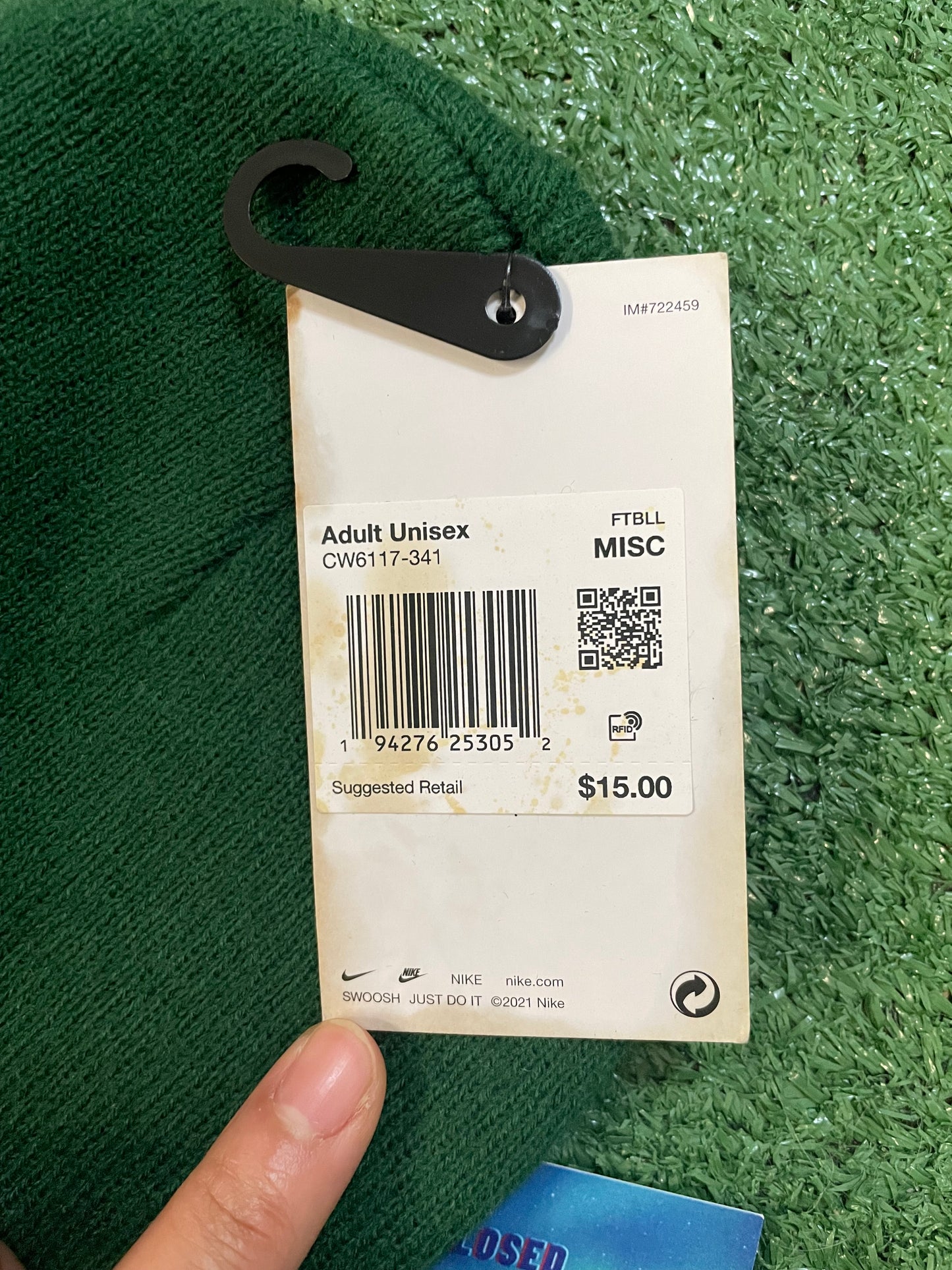 Nike Center swoosh forest green beanie