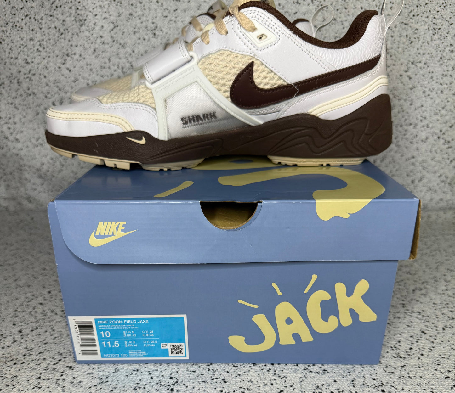 Nike Zoom Field Jaxx Light Chocolate 10 Men/11.5 Women “Preowned”