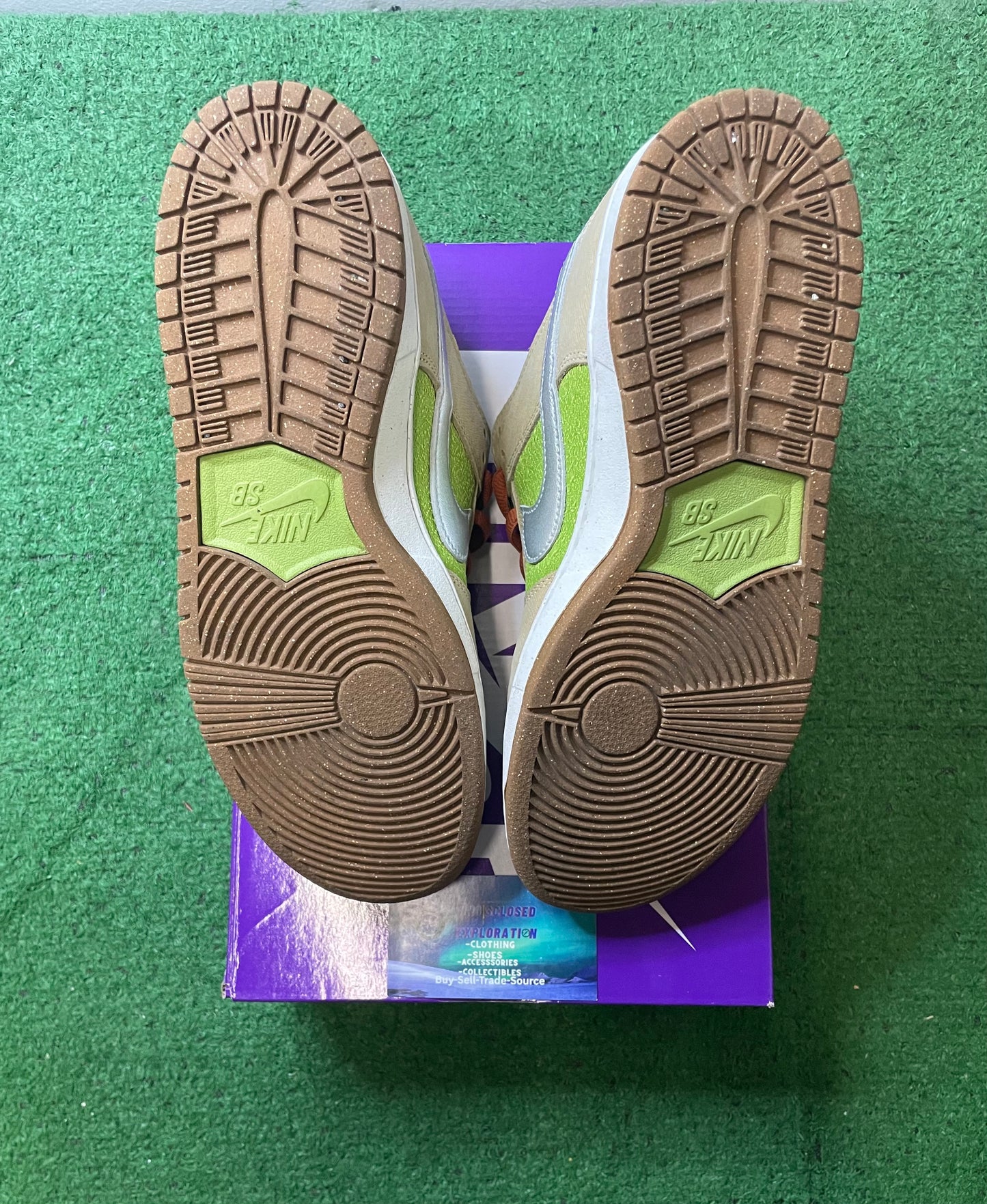 Nike SB Dunk low escargot size 10men/11.5women